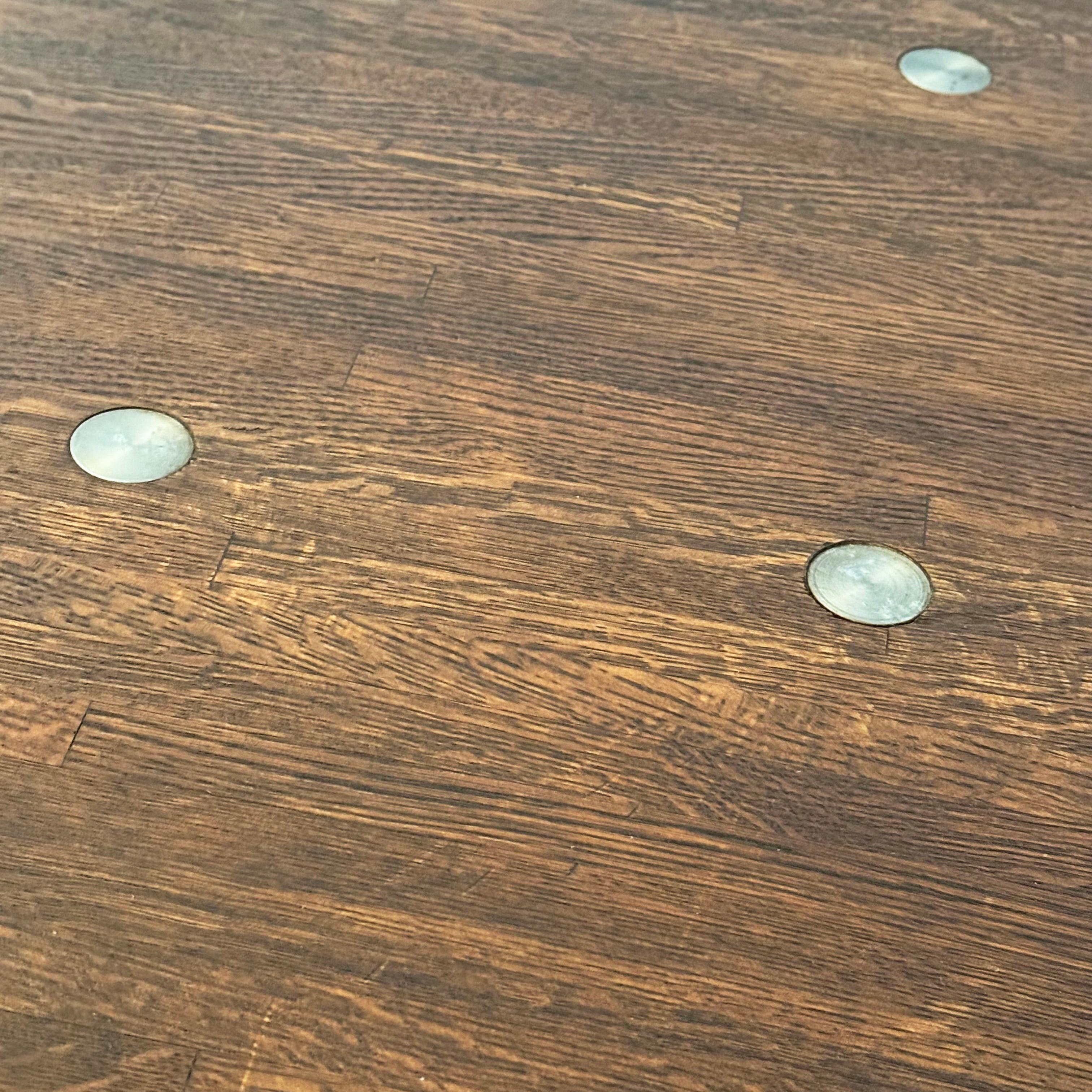Table cantilever industrielle en érable et fonte sur mesure en vente 4