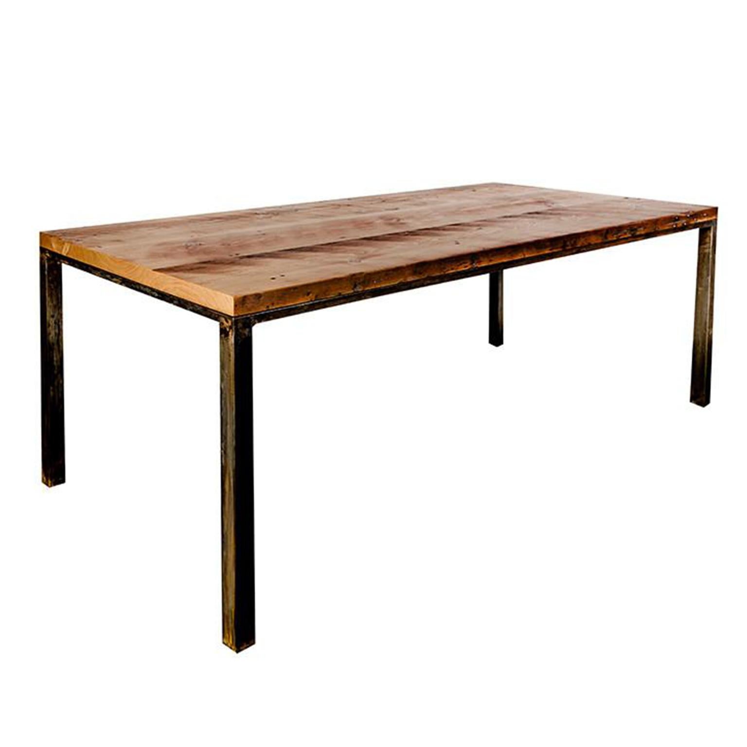Maßgefertigter Industrietisch „“Workshop Table“ mit Massivholzplatte und Stahlfuß, klein