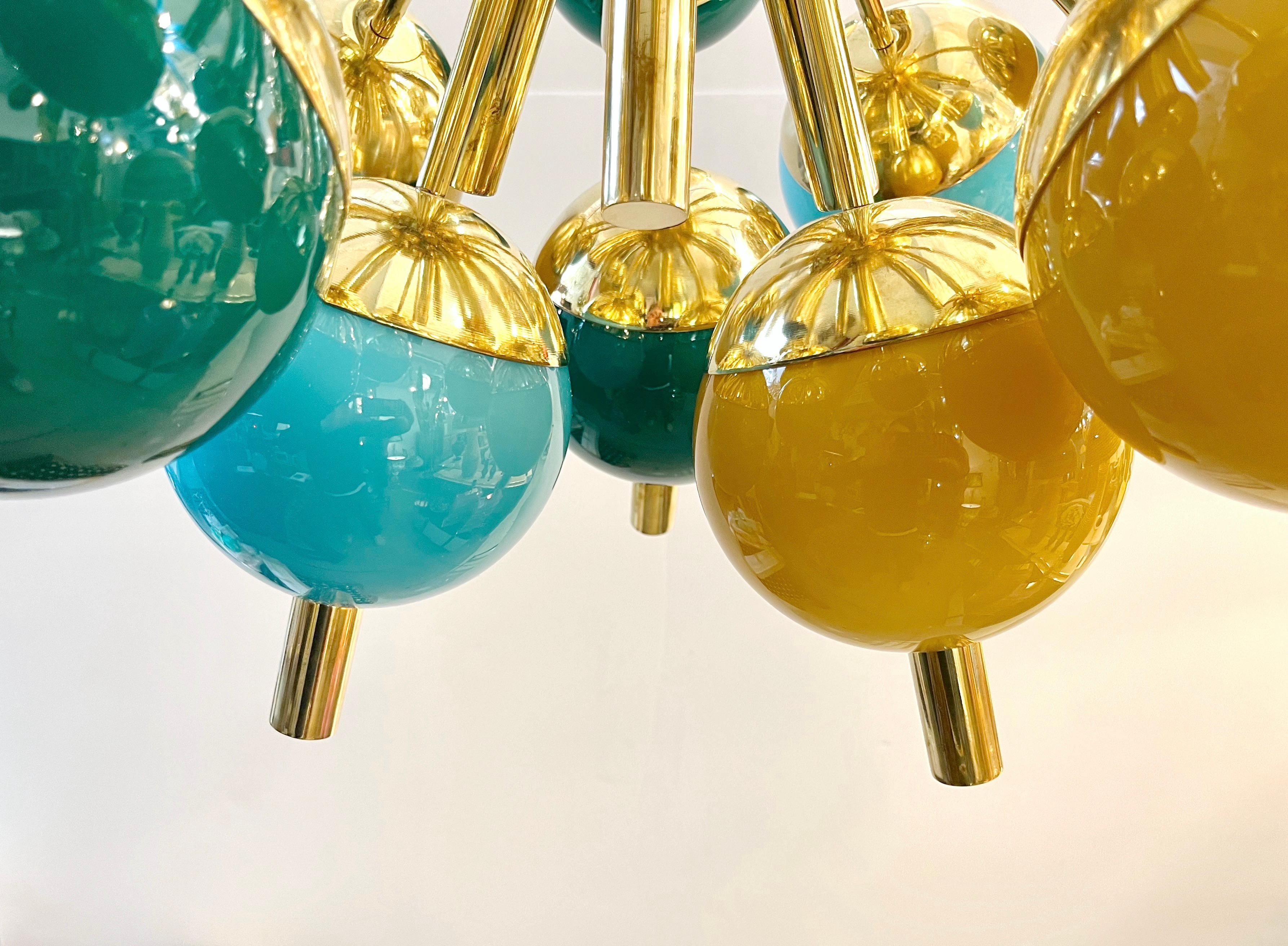 Organique Plafonnier Sputnik en verre de Murano, laiton, vert, turquoise et or, fabriqué sur mesure en Italie en vente