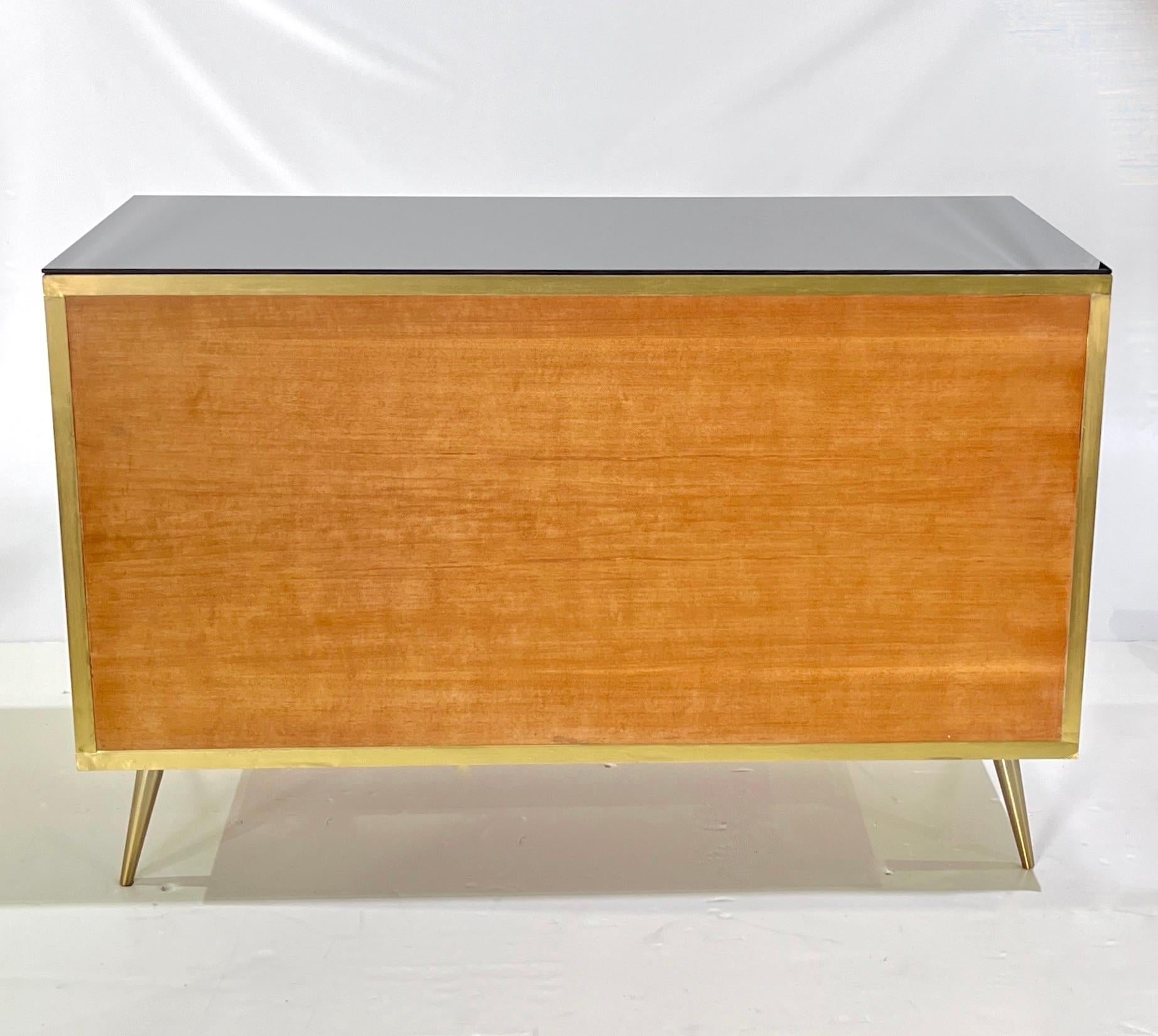 Maßgefertigte italienische bedruckte Pop-Art-Kommode/Sideboard aus Holz mit schwarzem und blauem Schmetterlingslack (21. Jahrhundert und zeitgenössisch) im Angebot