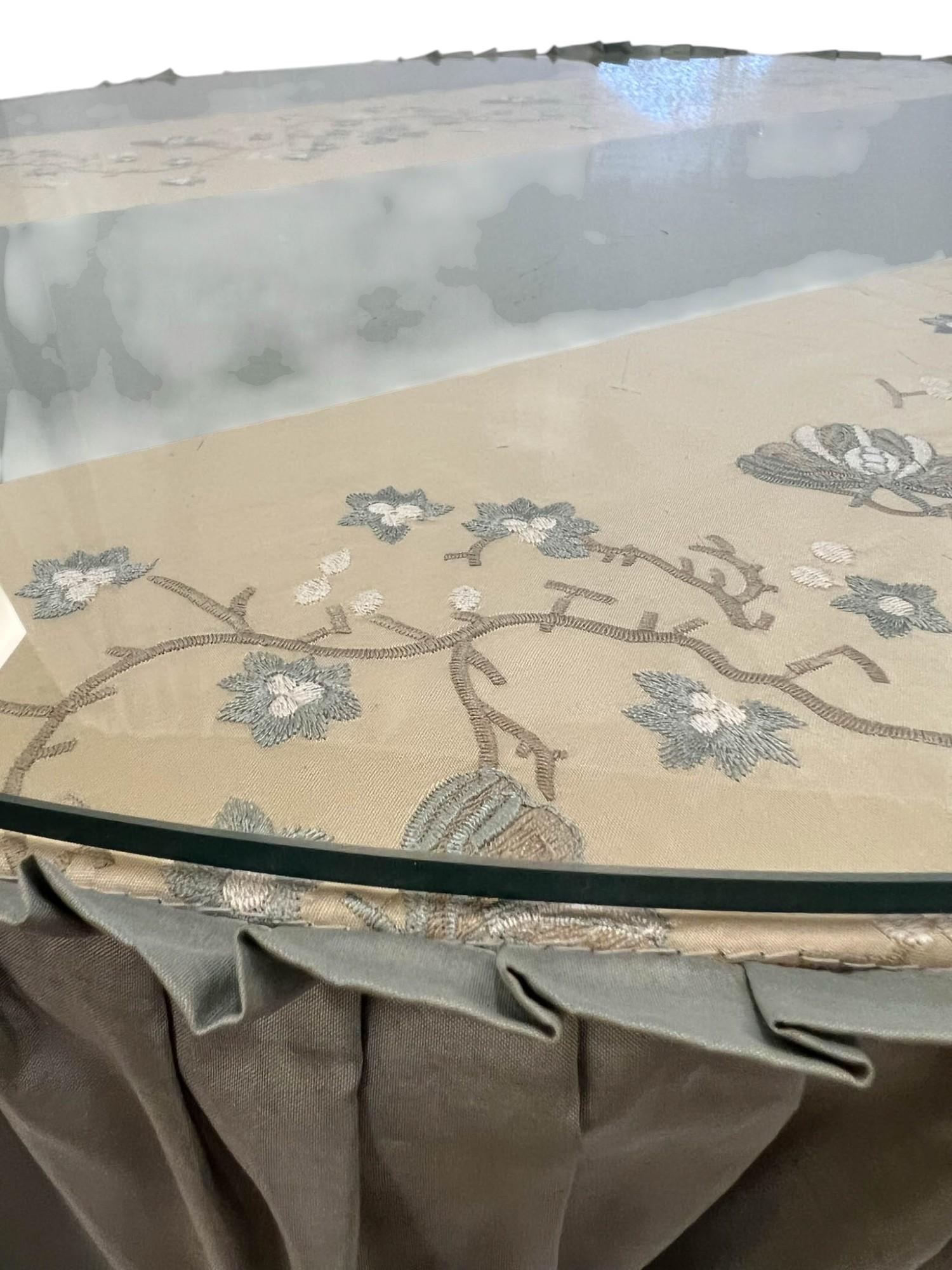 Mantel de Seda Italiana Personalizado, Redondo 30 Pulgadas en venta 1