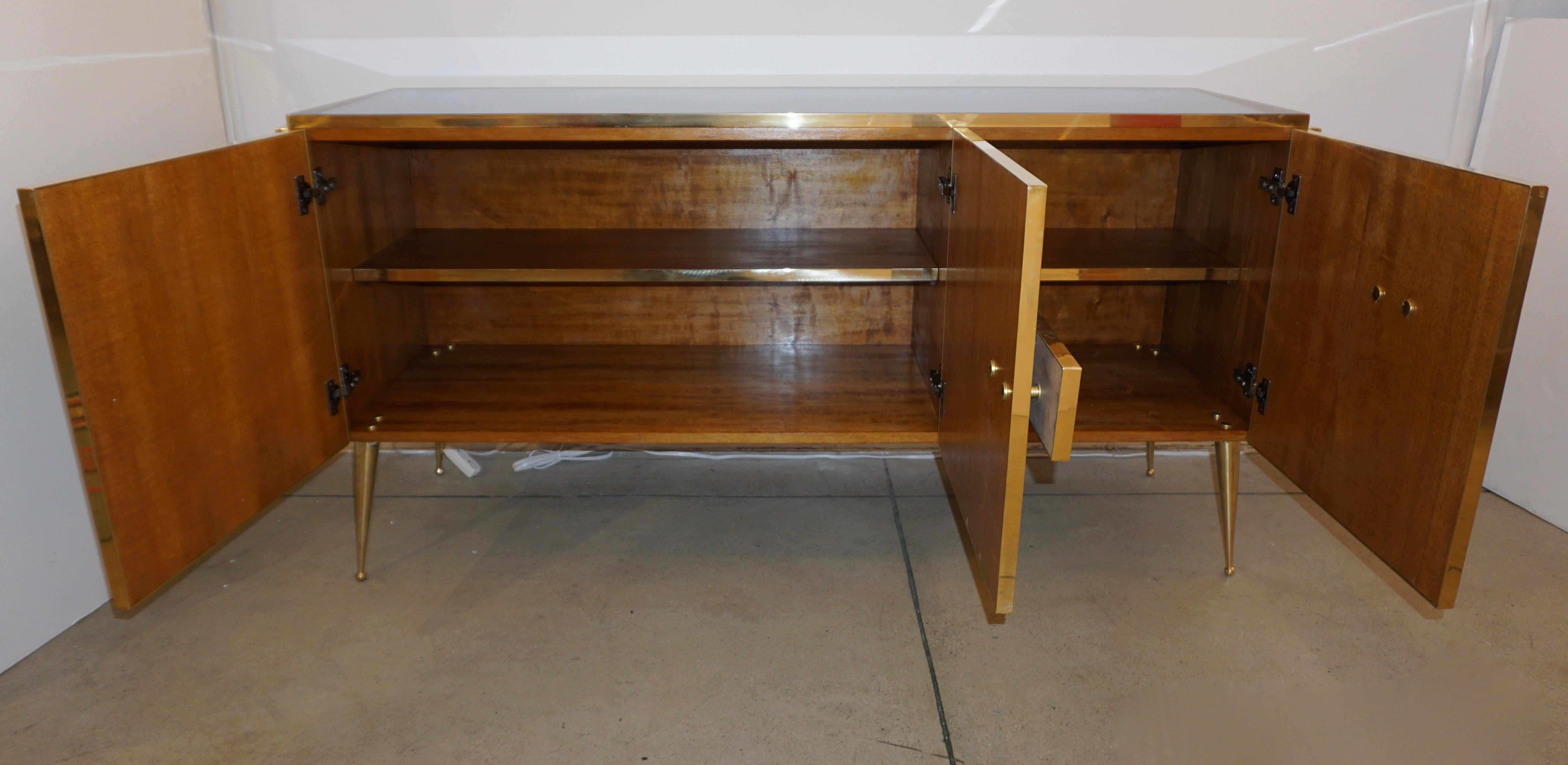Individuelles italienisches Weiß Schwarz Blau Gelb Geometrisches Postmodernes Kabinett/Sideboard (21. Jahrhundert und zeitgenössisch) im Angebot