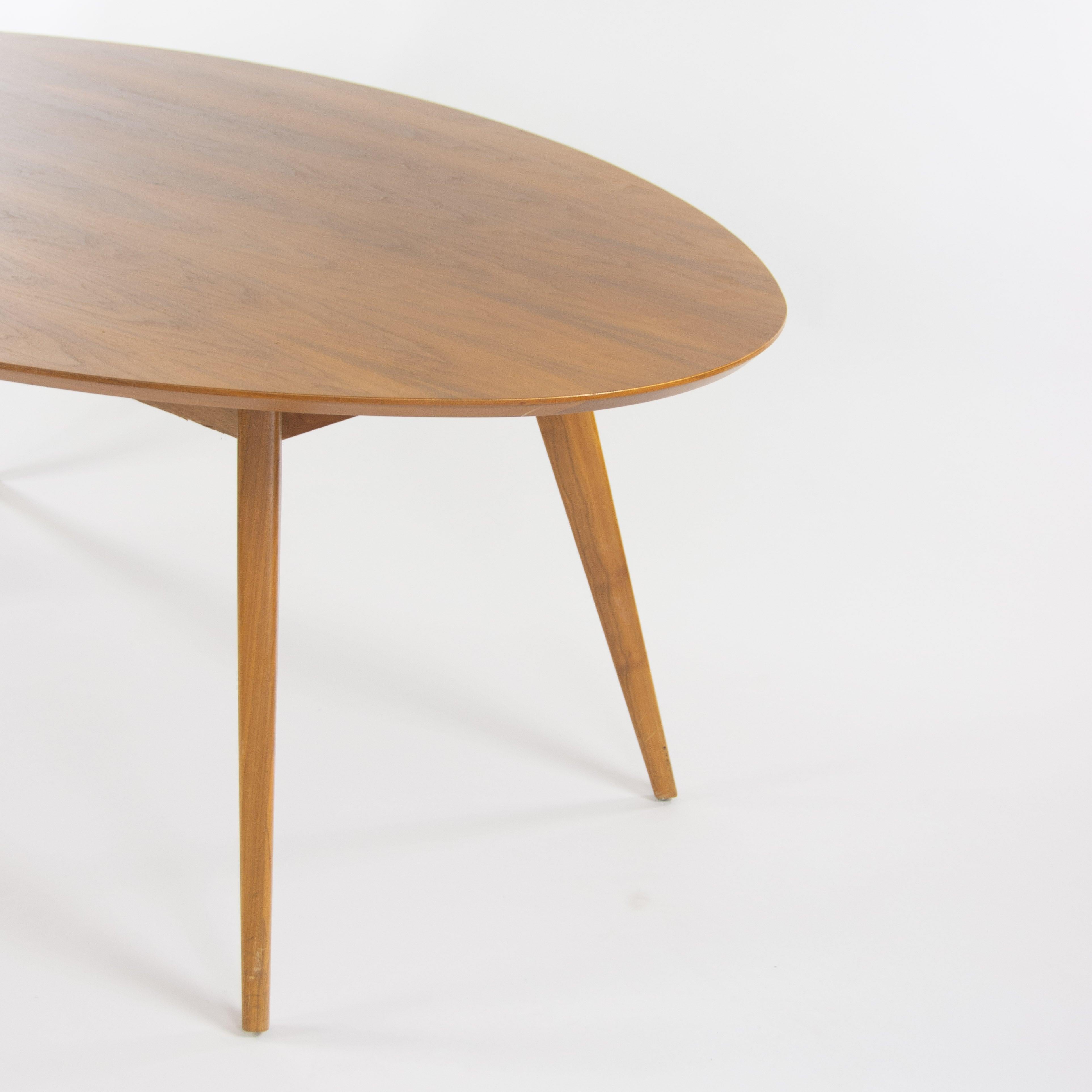 Custom Jens Risom for Knoll 78x48 inch Oval Walnut Dining / Conference Table In Good Condition For Sale In Philadelphia, PA