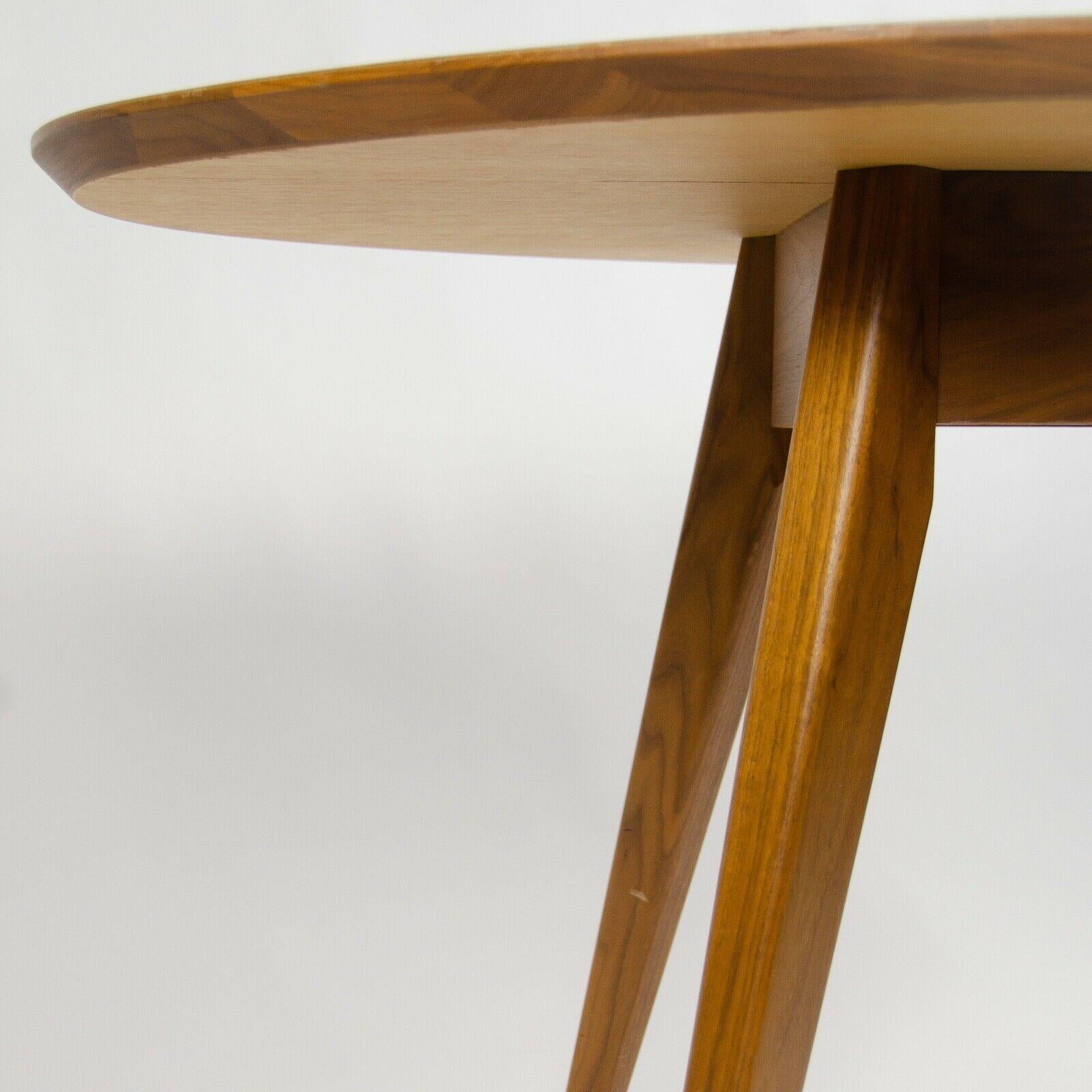 Modern Custom Jens Risom Knoll 56 in Oval Walnut Dining Cafe Table Saarinen Tulip For Sale