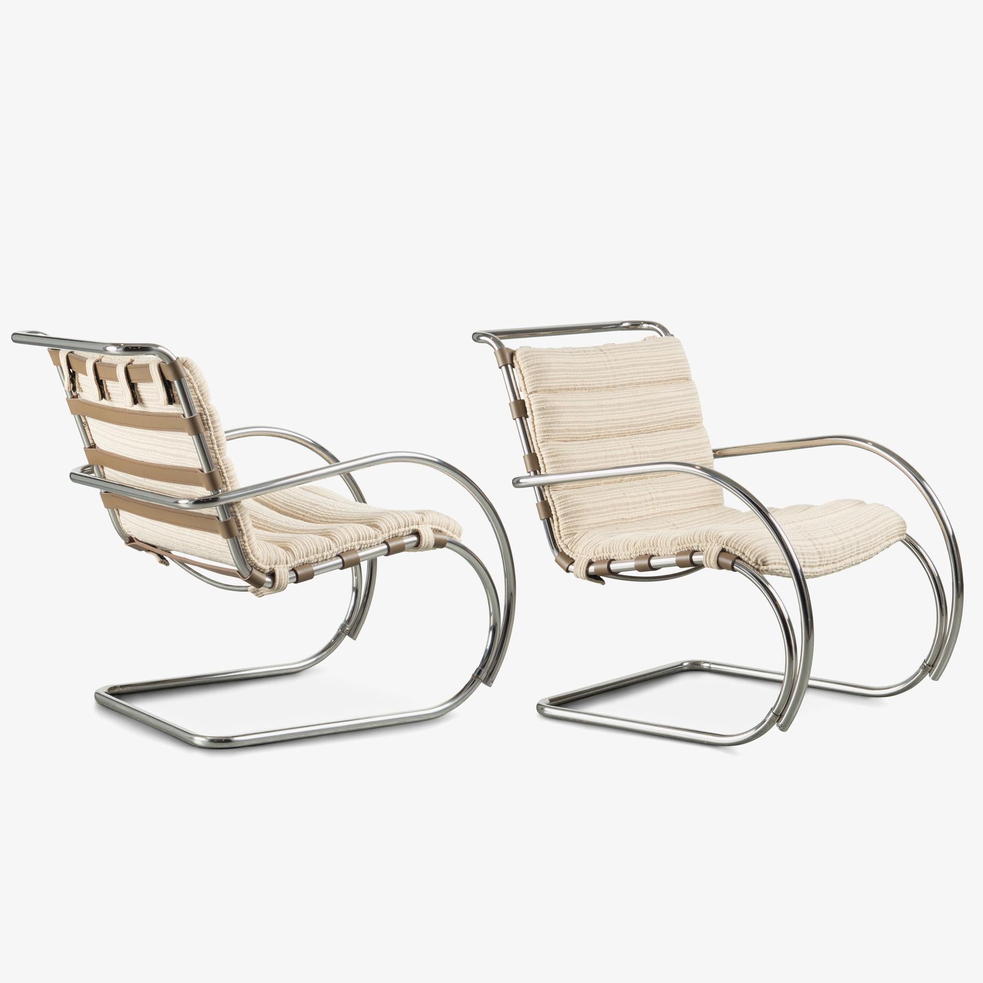 Ludwig Mies van der Rohe, célèbre architecte allemand et figure centrale du mouvement Bauhaus, a contribué à redéfinir le design du XXe siècle en explorant les formes, les matériaux et les structures. Inspiré par ses contemporains, dont Marcel