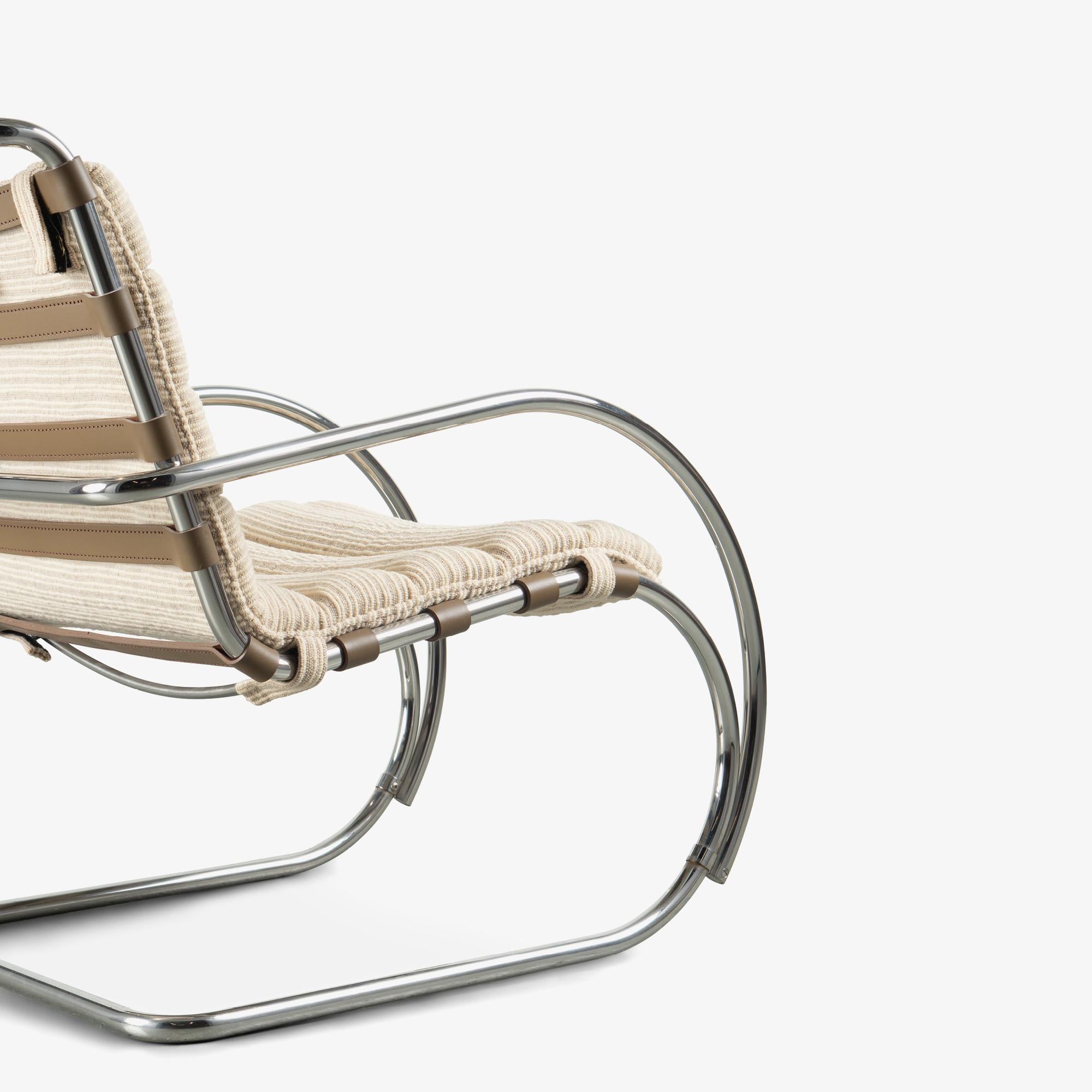 Fin du 20e siècle Chaises longues Knoll Lounge Chairs en laine par Ludwig Mies van der Rohe, deux par deux en vente