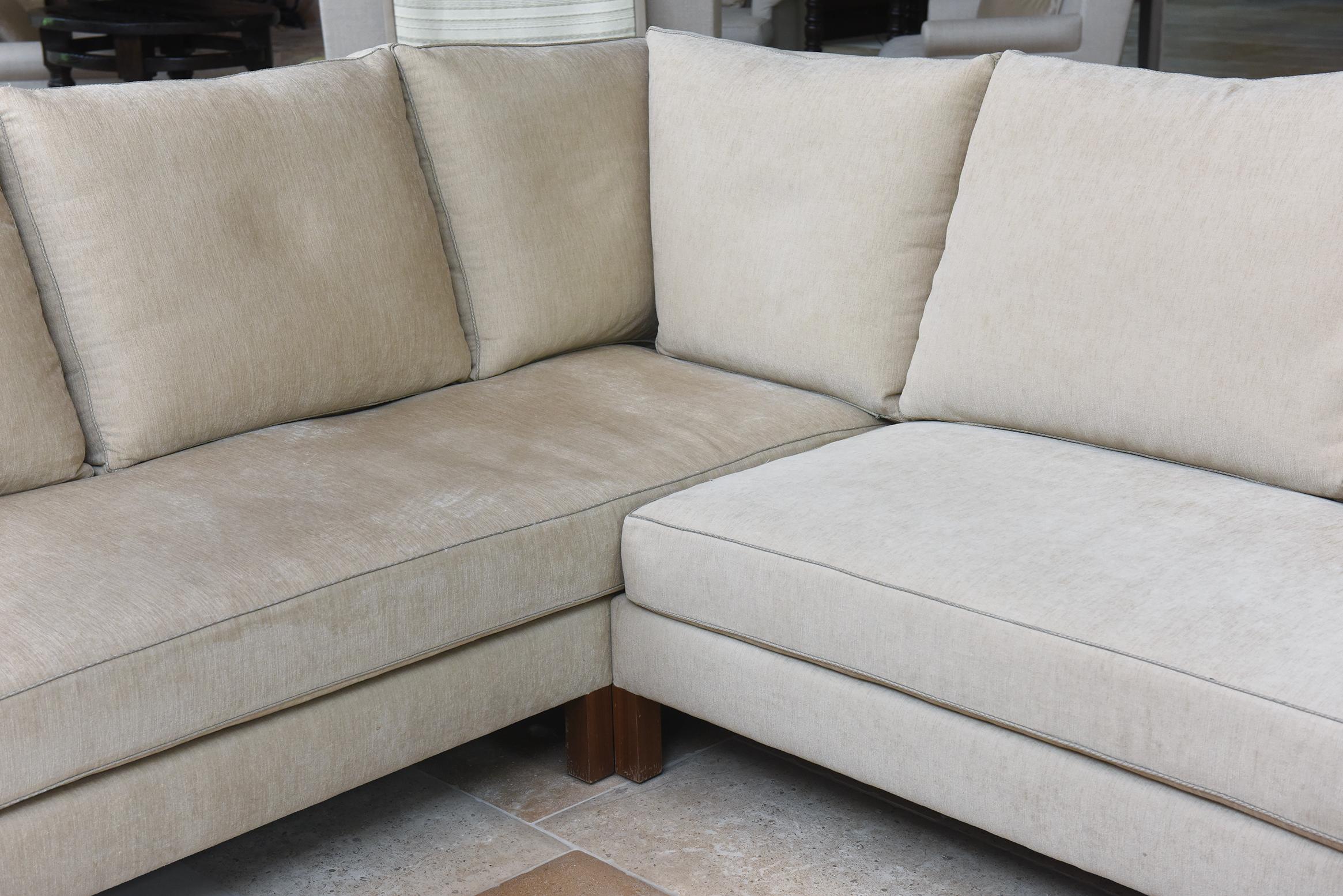 Custom L-Shaped Sectional Sofa by Holly Hunt, Designed by John Hutton (2011) In Good Condition For Sale In North Miami, FL