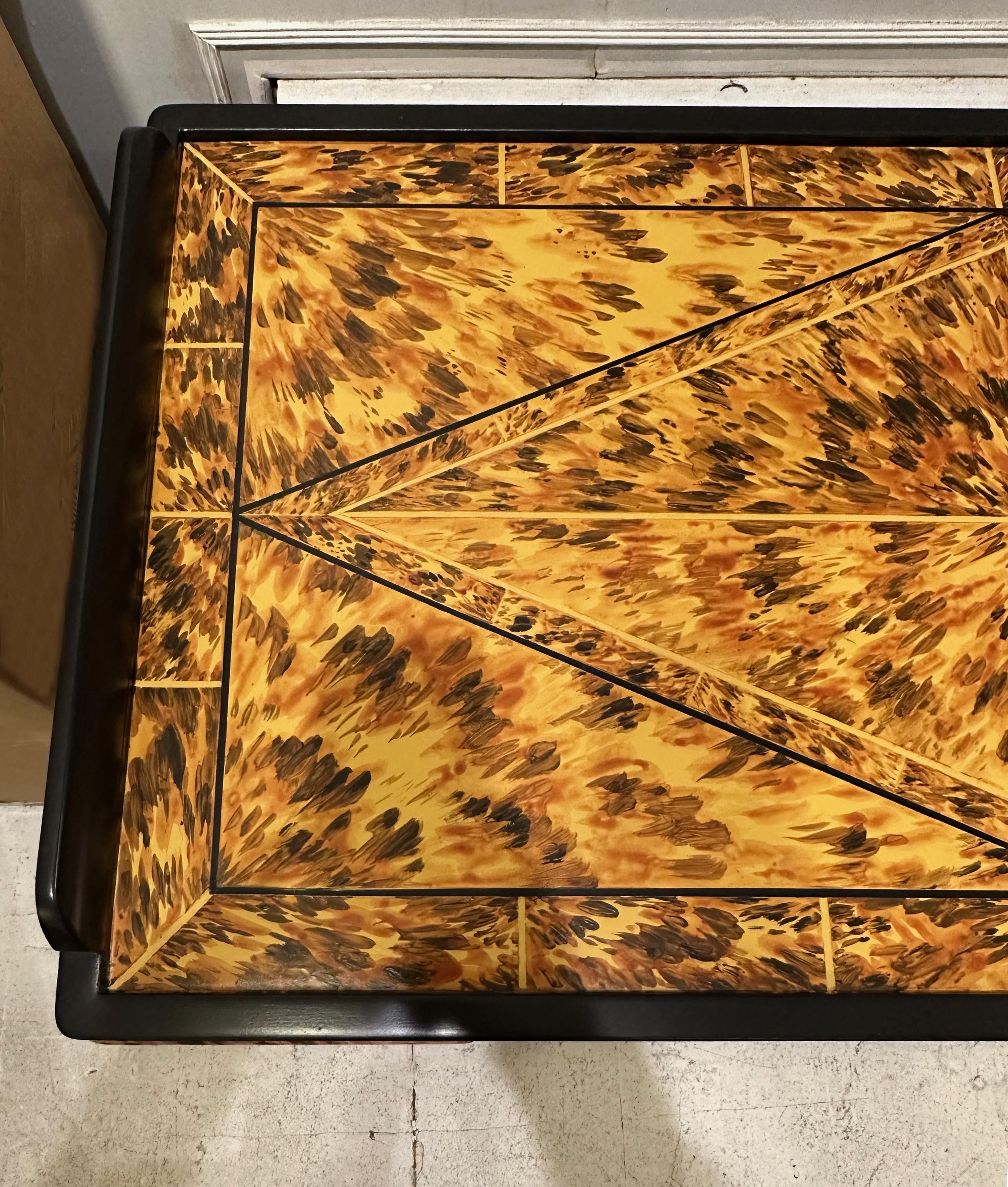 Table basse en fausse tortue laquée sur mesure Neuf - En vente à New York, NY