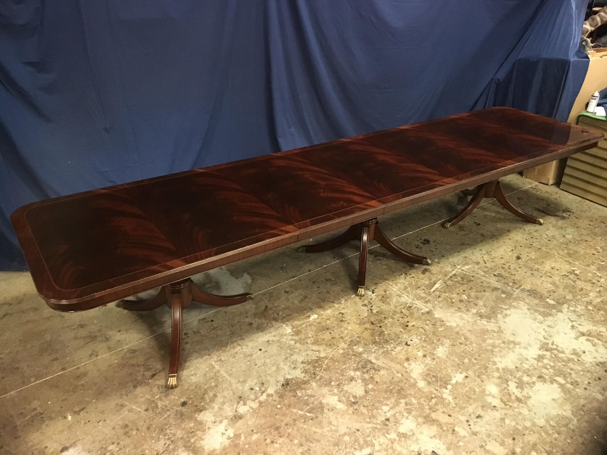 Custom Large Mahogany Georgian Style Dining Table by Leighton Hall In New Condition For Sale In Suwanee, GA