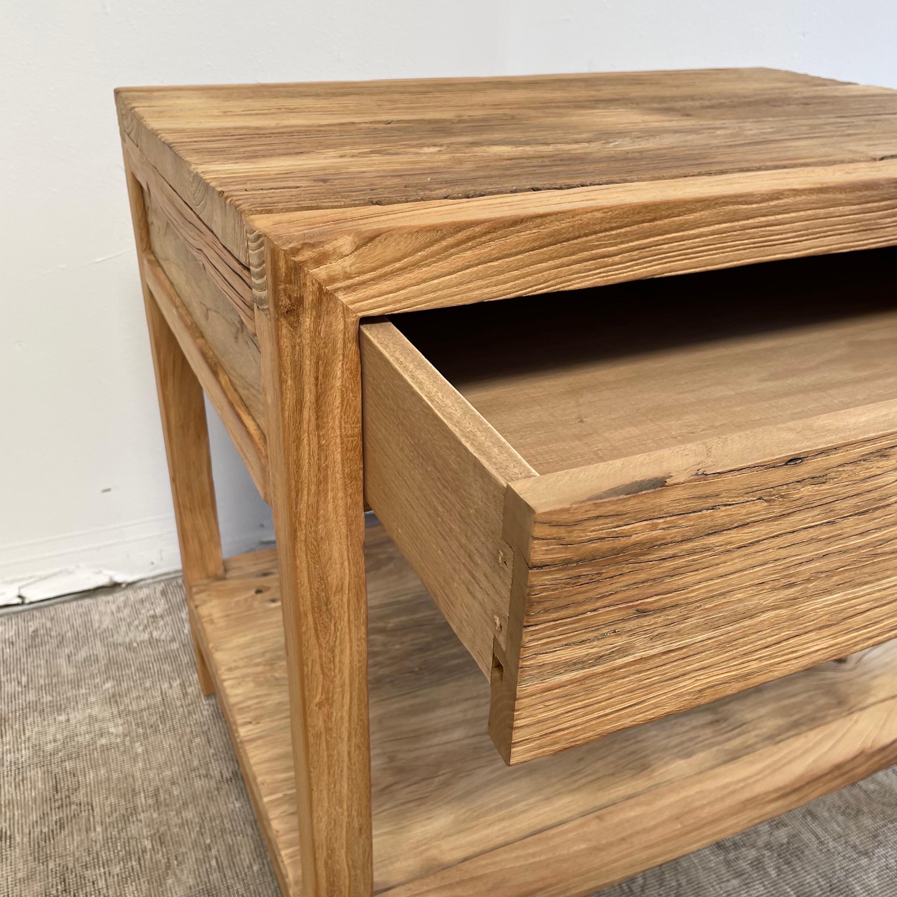 Custom Large Elm Wood Single Drawer Night Stand Natural Finish For Sale 4