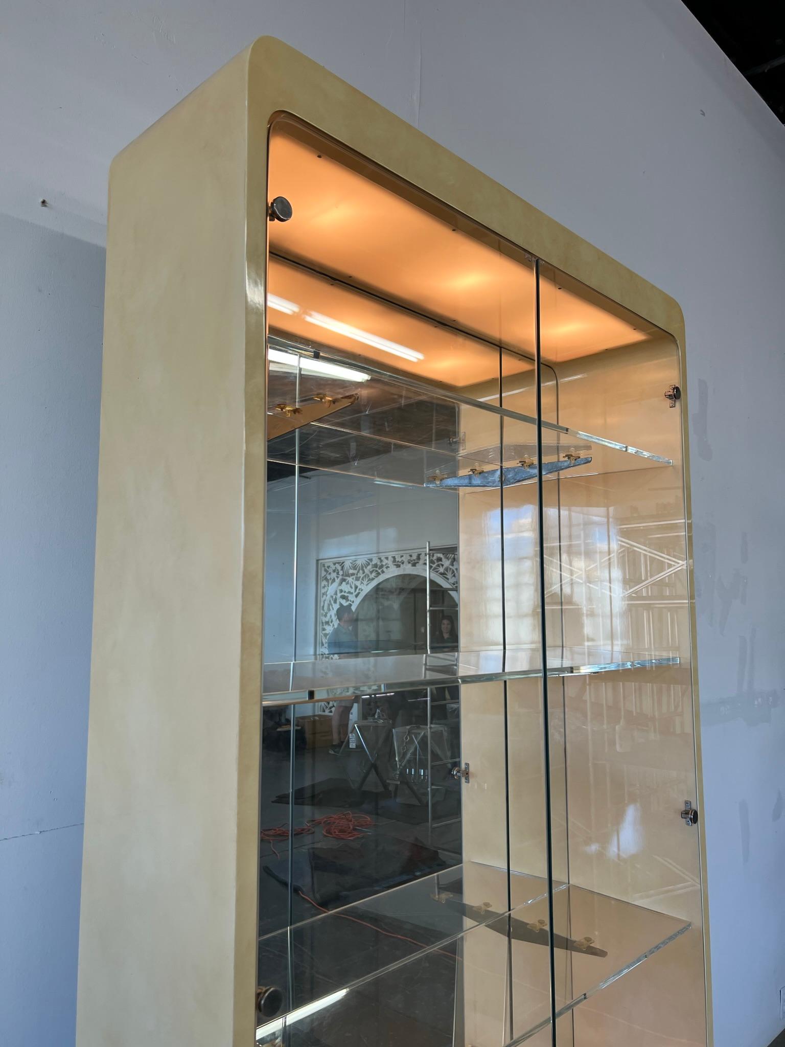 Custom Lighted Display Cabinet by Vladimir Kagan In Good Condition In Dallas, TX