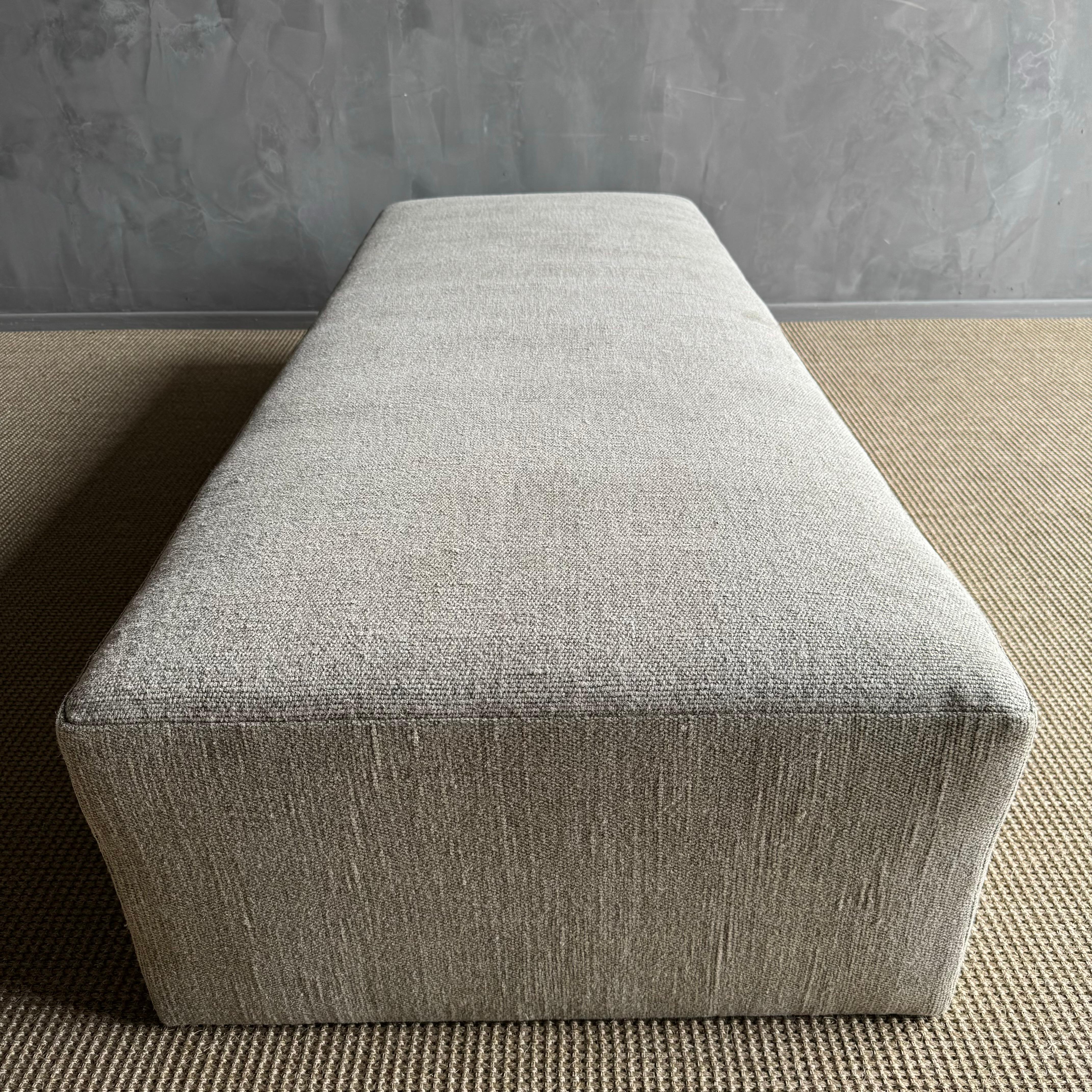 Custom Linen Ottoman with Waterfall Table For Sale 5