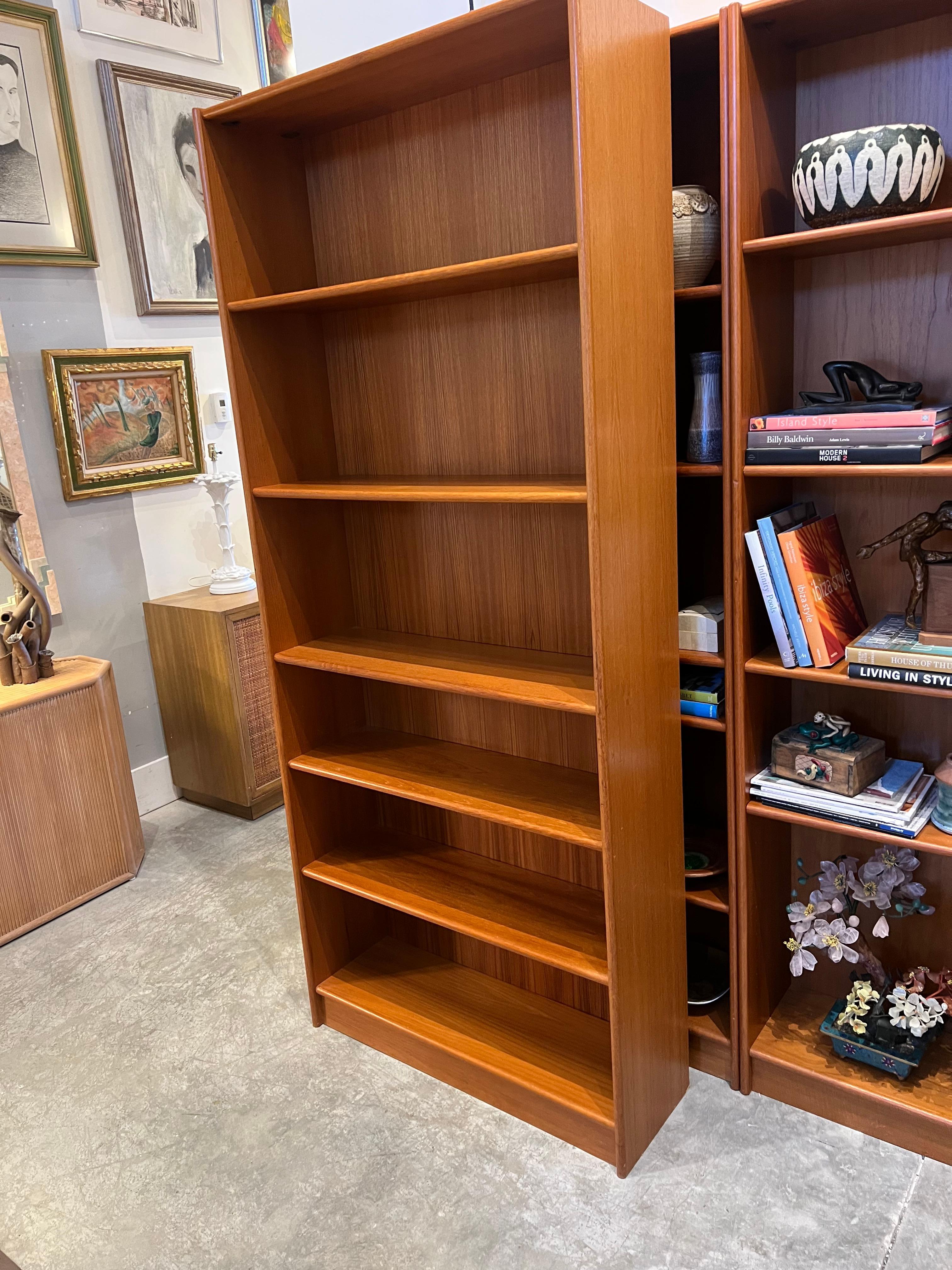 CUSTOM 1960s Danish Modern Jesper Teak Bookcases Set of 4- as Discussed in all the messages. Some signs of vintage wear as discussed. All 20 shelves are included however one shelf is not installed because there are only 2 pegs included and it
