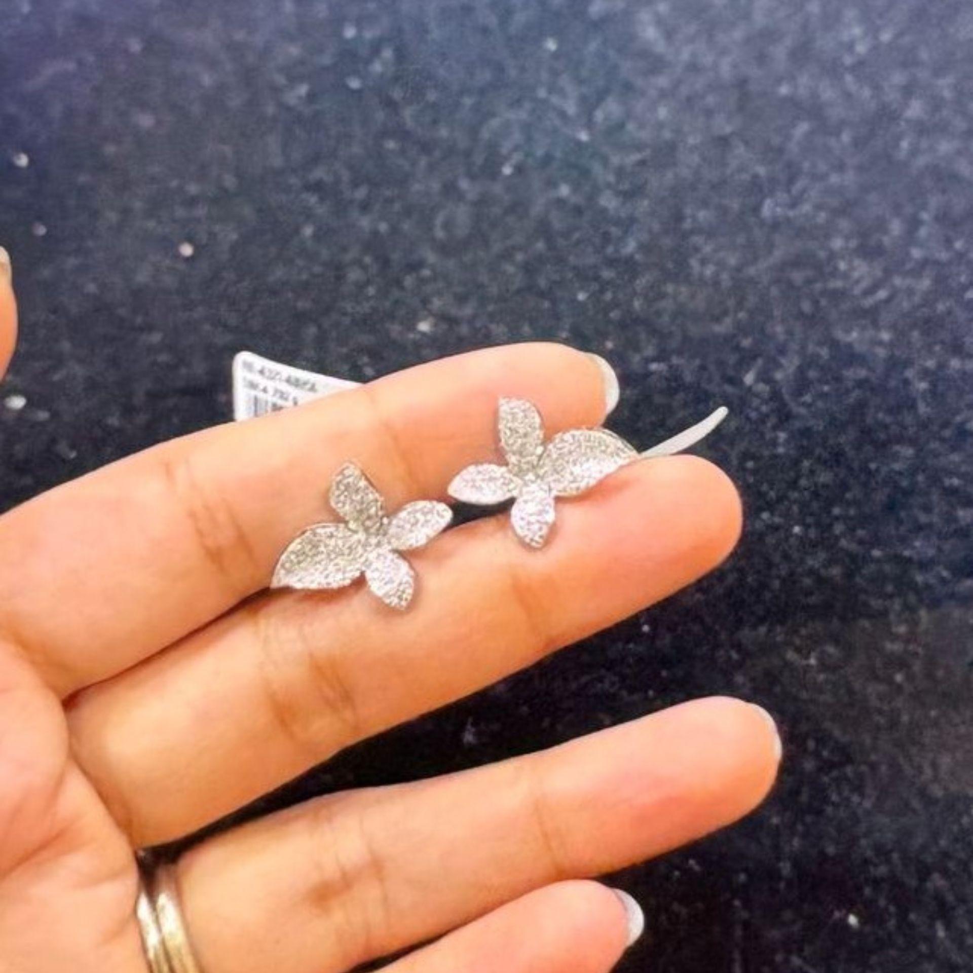 Description: 
Material - 14K diamond earrings