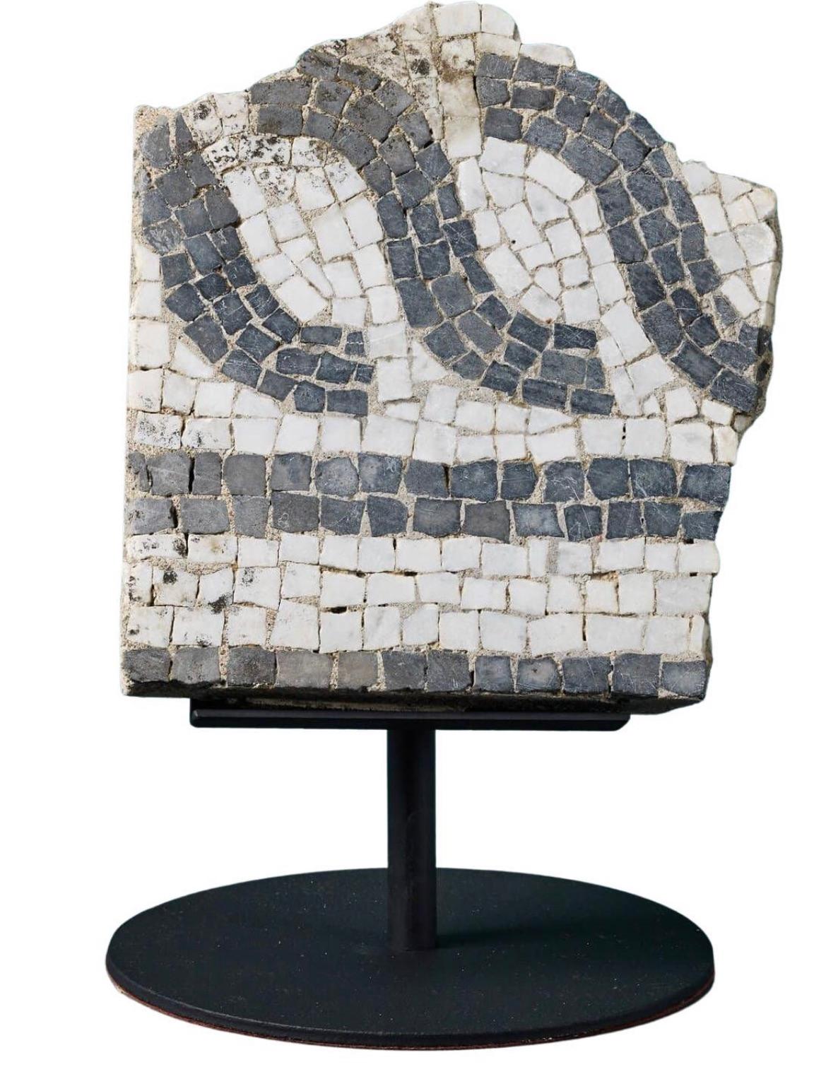 1 x Reclaimed Roman Style Mosaic Fragment on Stand
1 x Reclaimed George V Bronze Bell
1 x Reclaimed Copper Cascading Water Feature