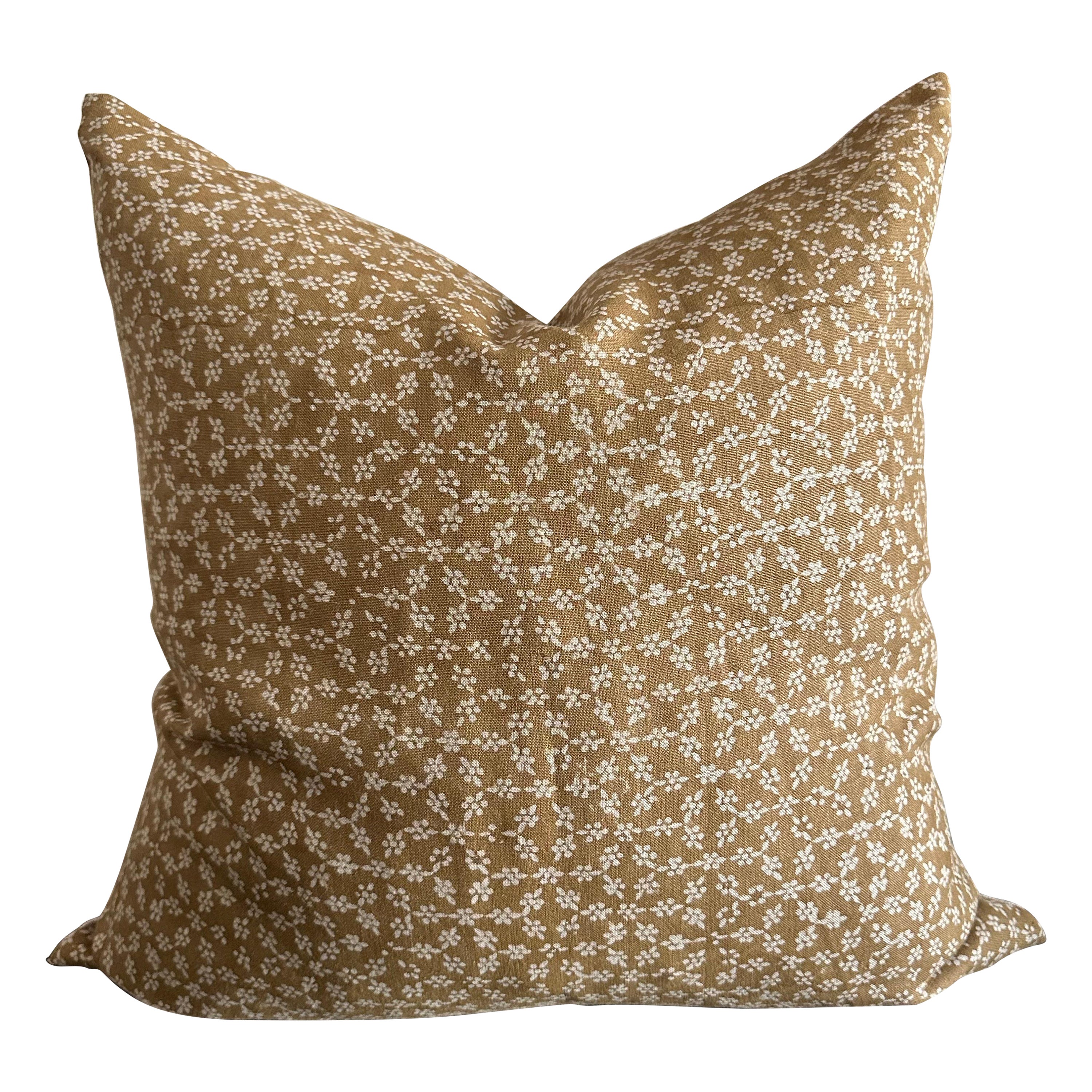 Coussin en lin à fleurs de Terri/Auburn avec insert de plumes de duvet