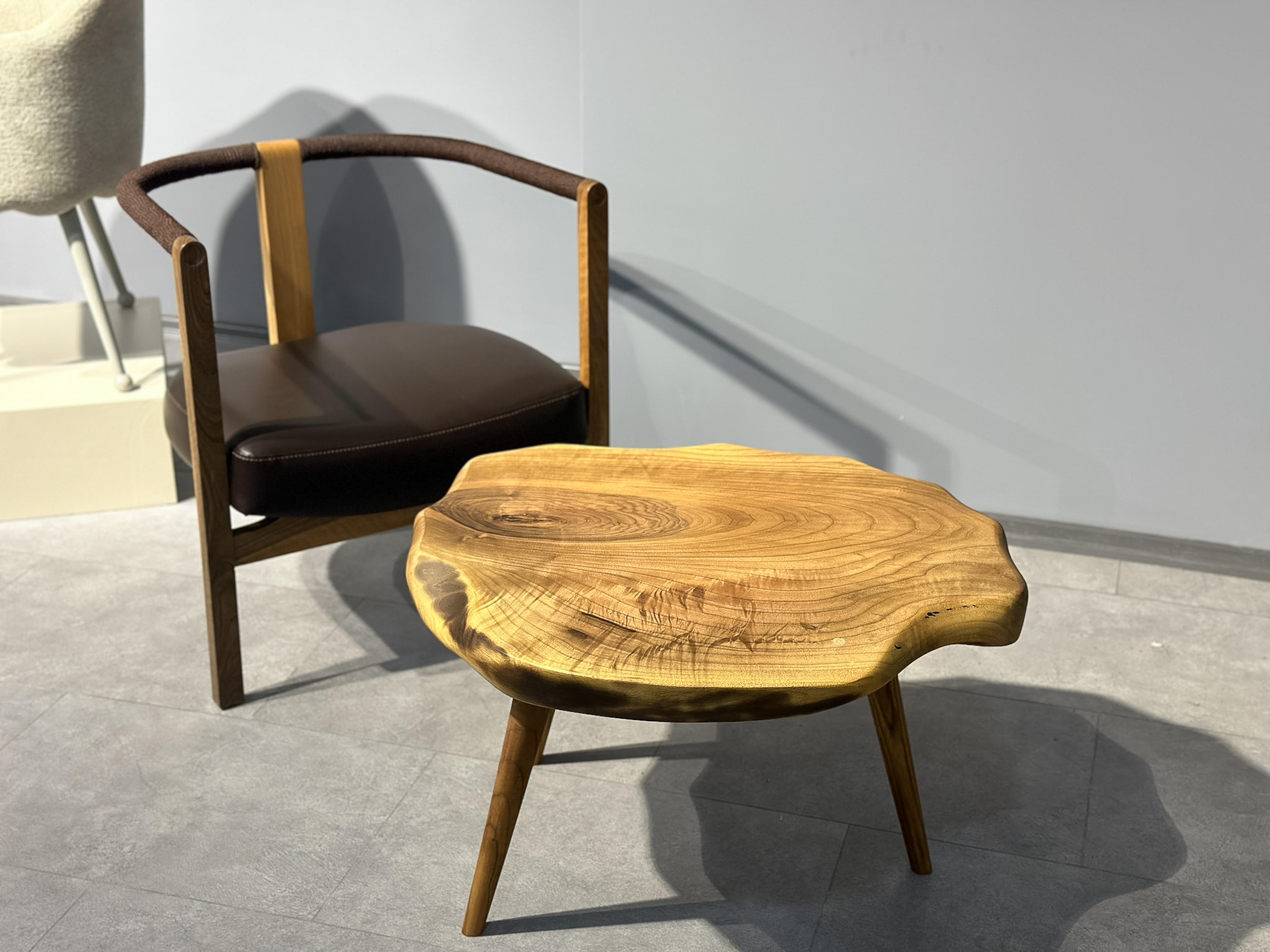 Intagliato Tavolino in legno duro - Tavolino in Wood - Tavolo da centro personalizzato in vendita