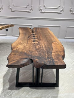 Mesa de comedor de madera de canto vivo a medida