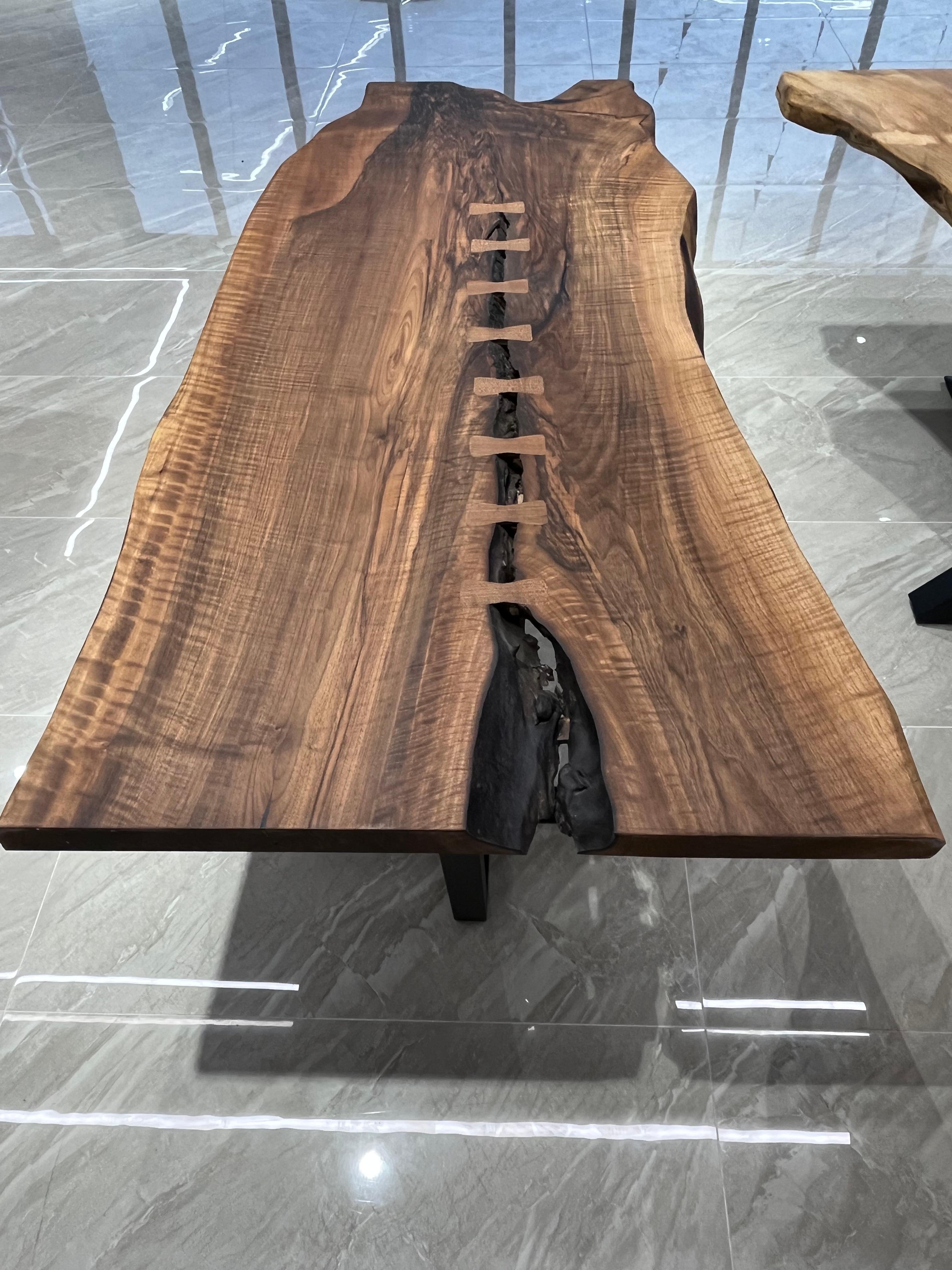 Epoxy Resin Custom Live Edge Wooden Dining Table For Sale