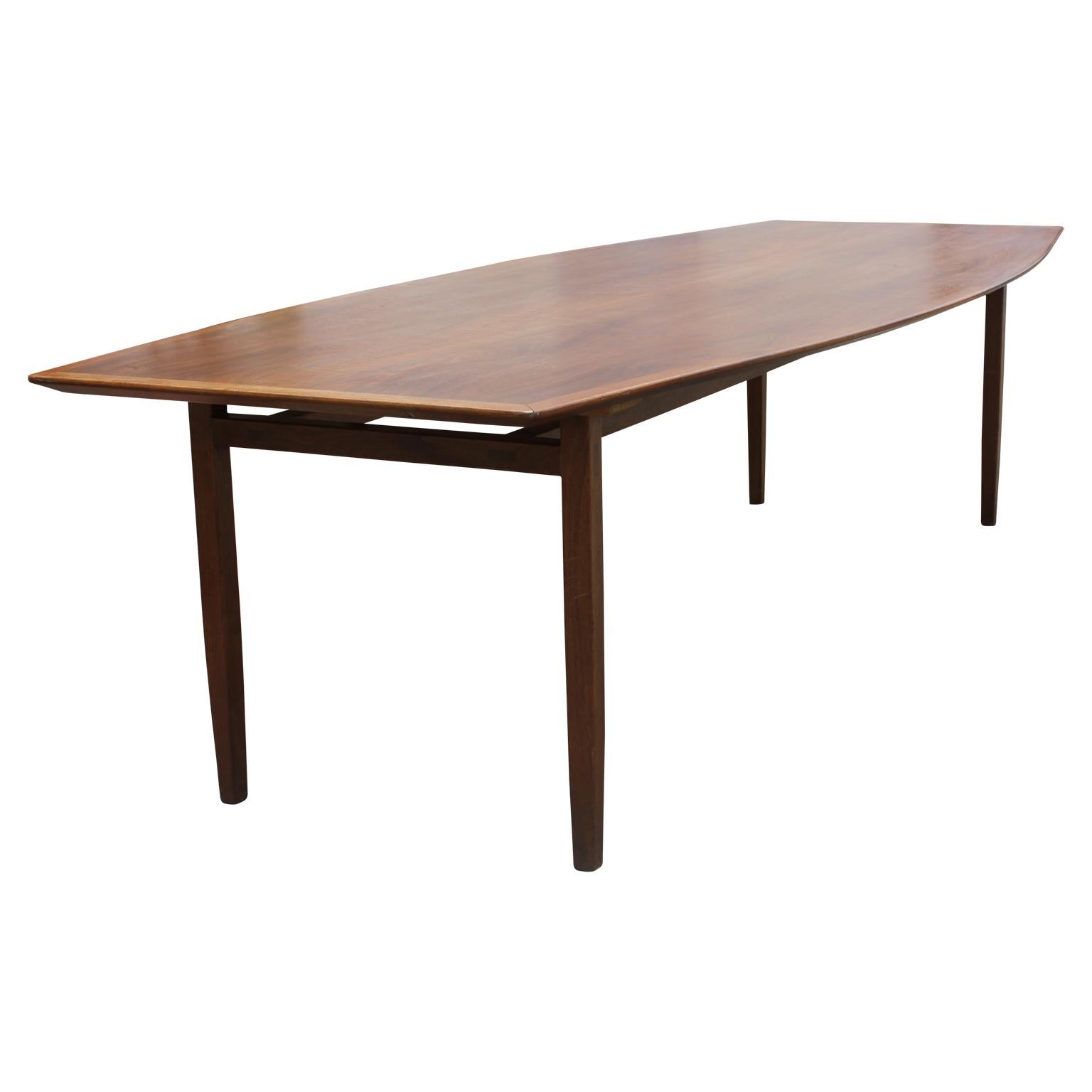 Custom Long Walnut Dining Conference Table Designed by Florence Knoll In Excellent Condition In Houston, TX