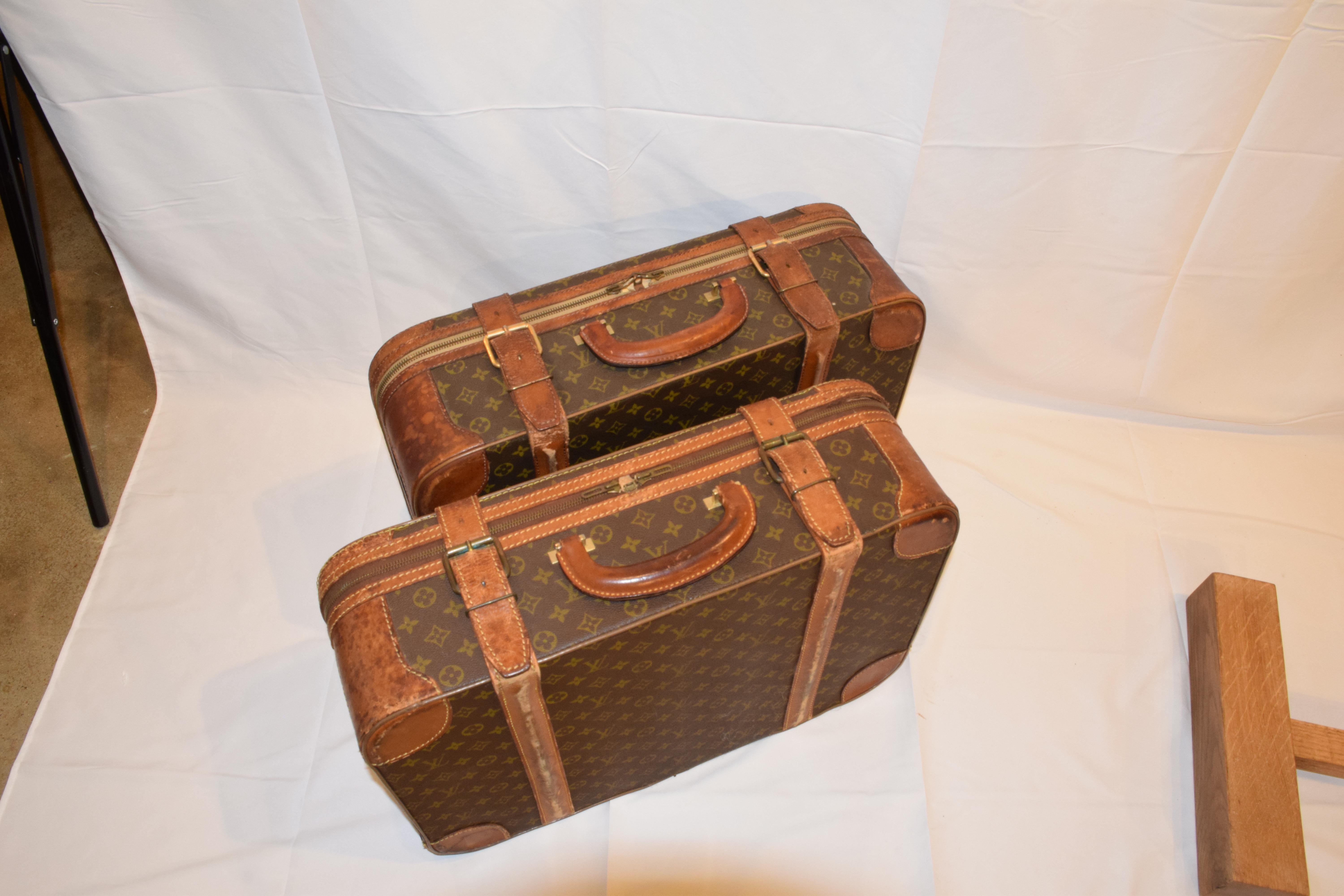 Custom Louis Vuitton Luggage Table 3