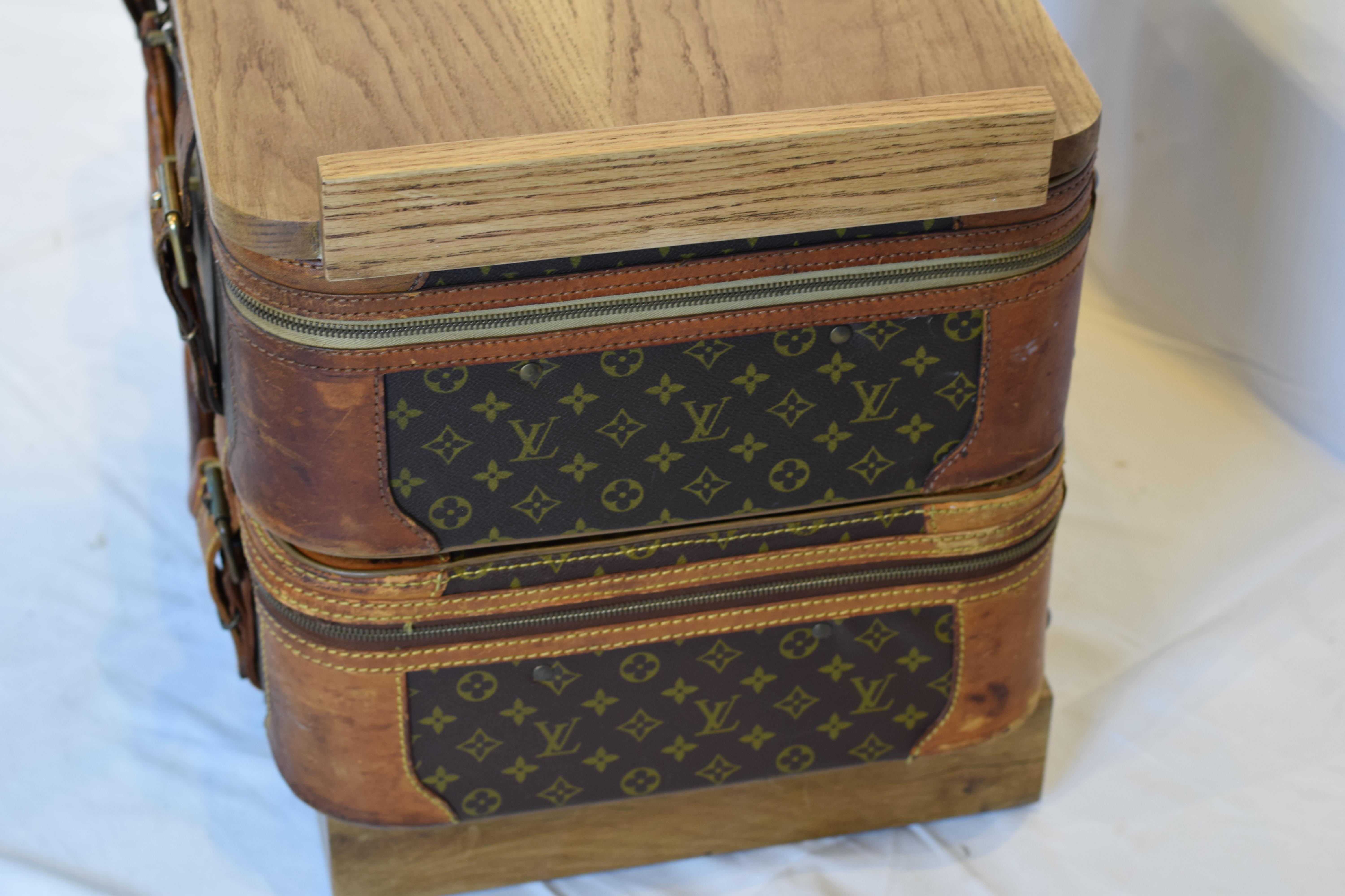 Custom Louis Vuitton Luggage Table In Good Condition In Houston, TX