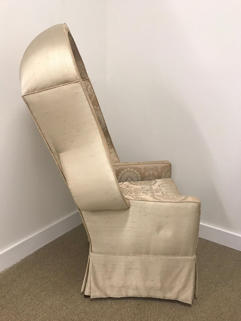 hooded canopy chair