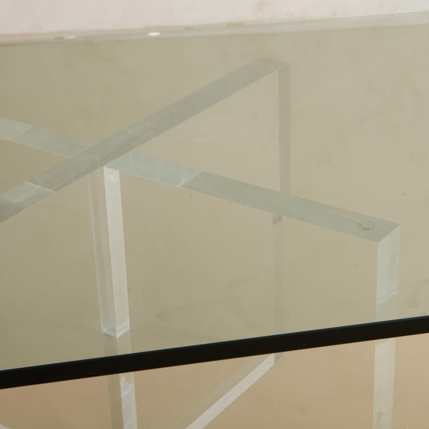 Custom Lucite Coffee Table with Glass Top In Good Condition In Chicago, IL