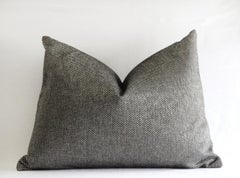 Cuscino lombare personalizzato in tessuto intrecciato nero e grigio argento