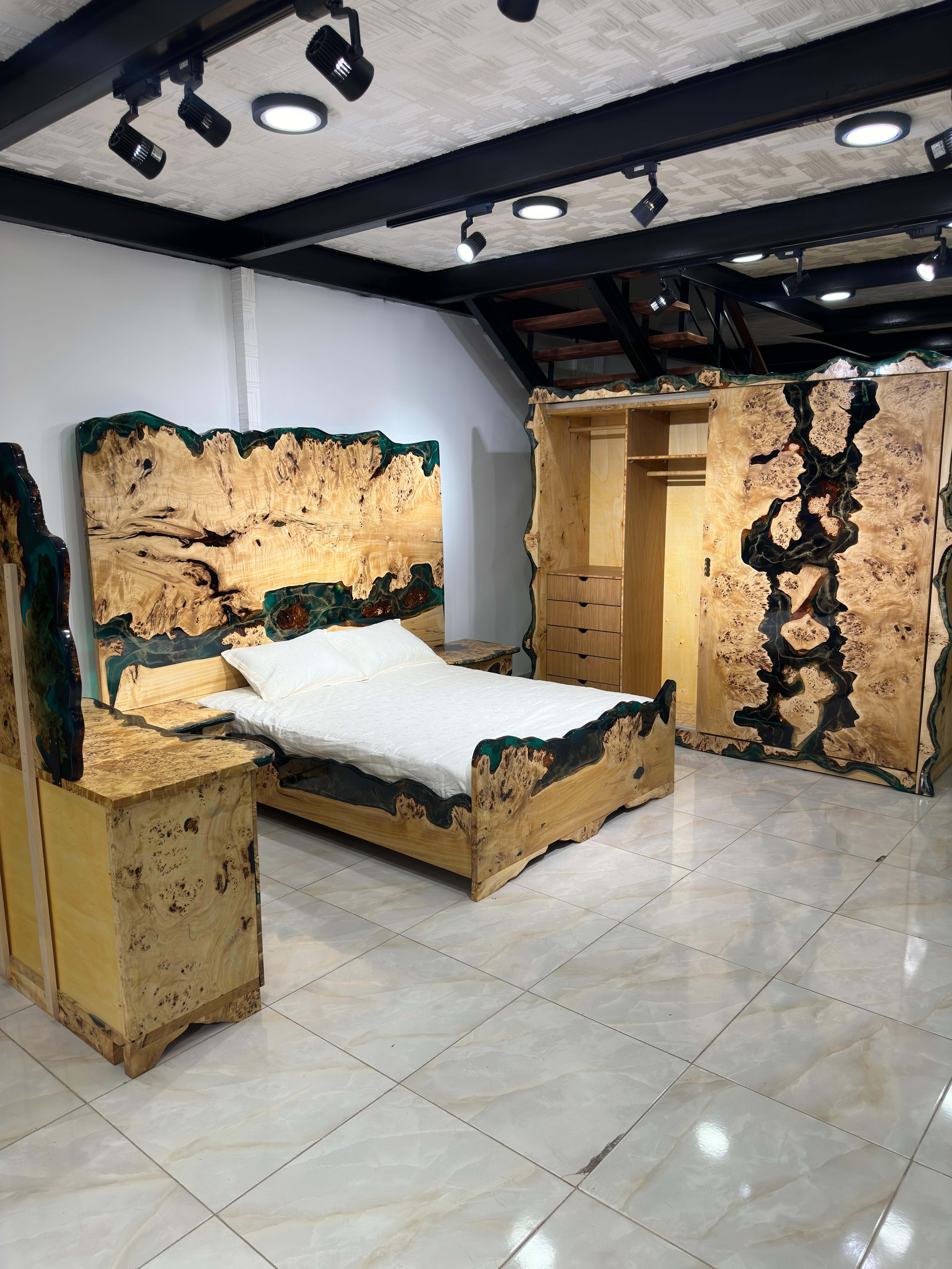 Custom Luxury Natural Wood Epoxy Bedroom Set For Sale 2