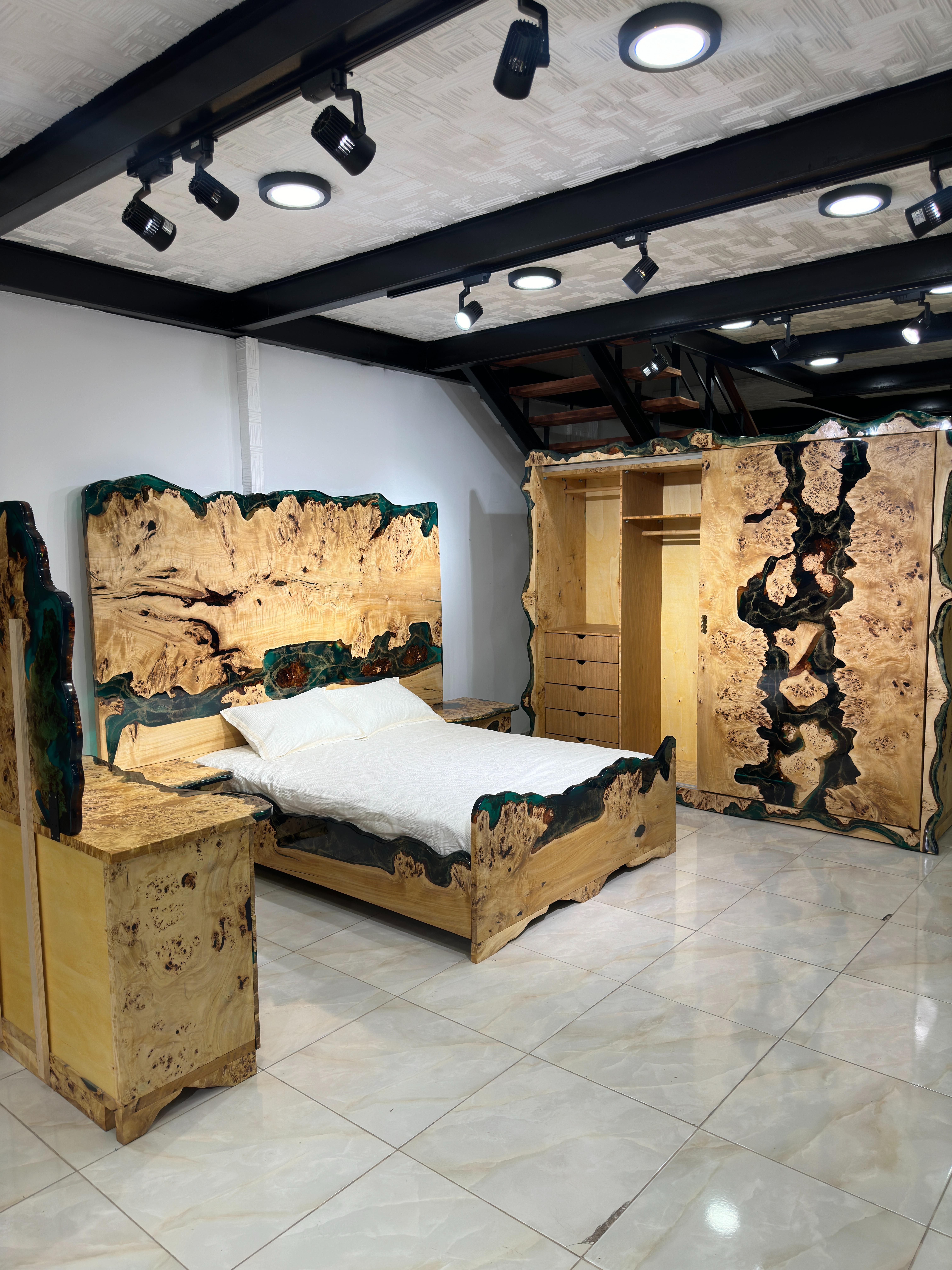 Custom Luxury Natural Wood Epoxy Bedroom Set For Sale 3