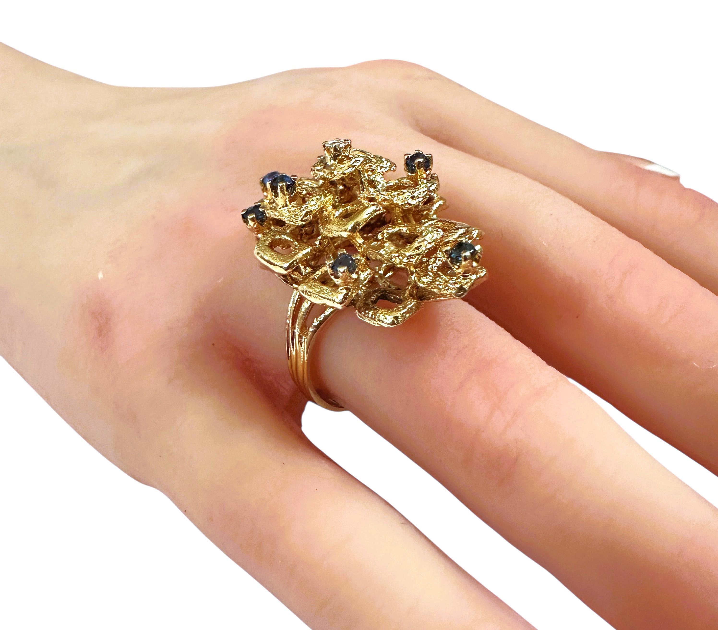 CUSTOM MADE Or jaune 14k .24 Carat Rubis et Diamant Bague Moderniste Brutaliste en vente 3