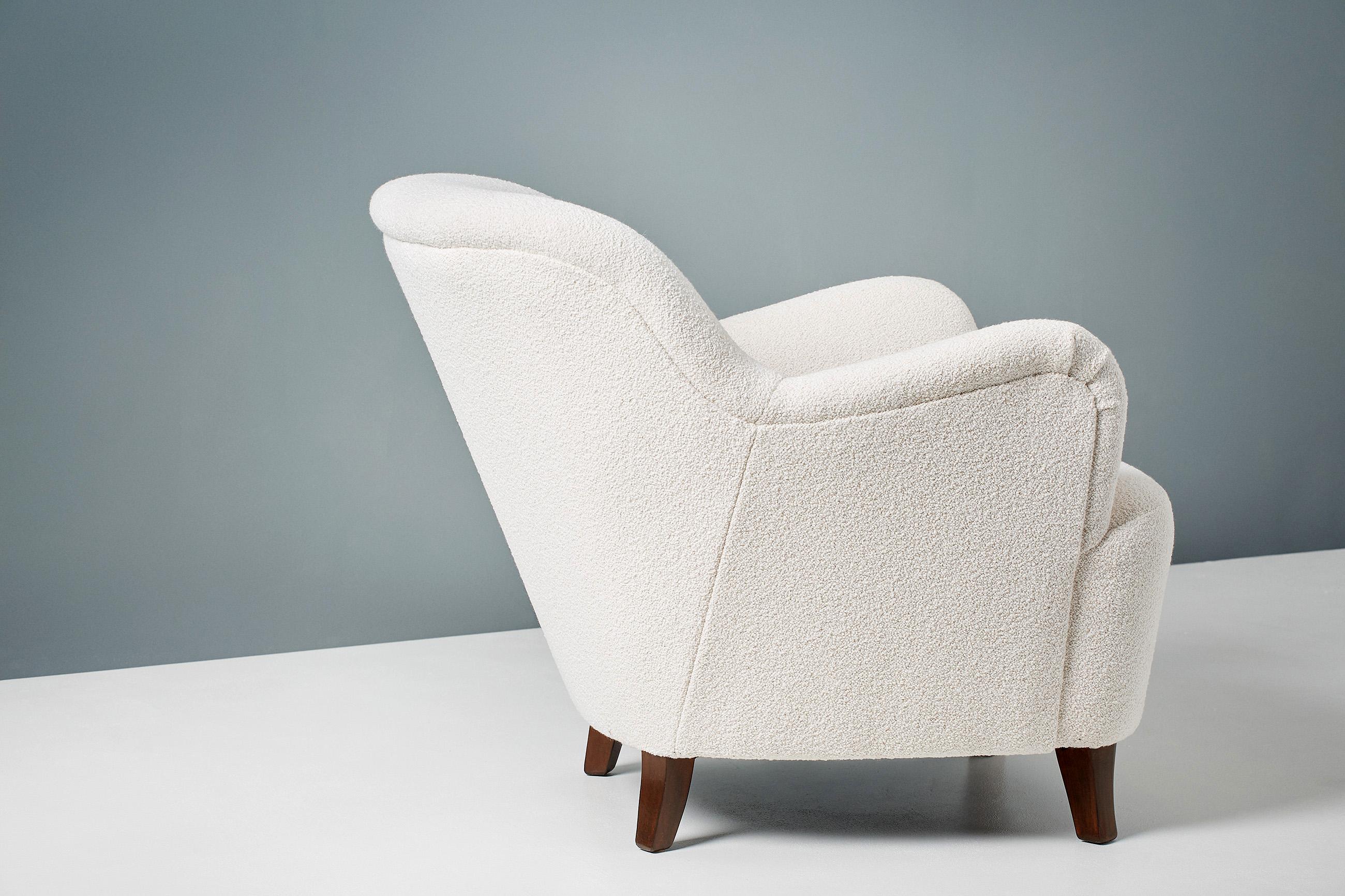 Wool Custom Made 1940s Style White Boucle Lounge Chair For Sale
