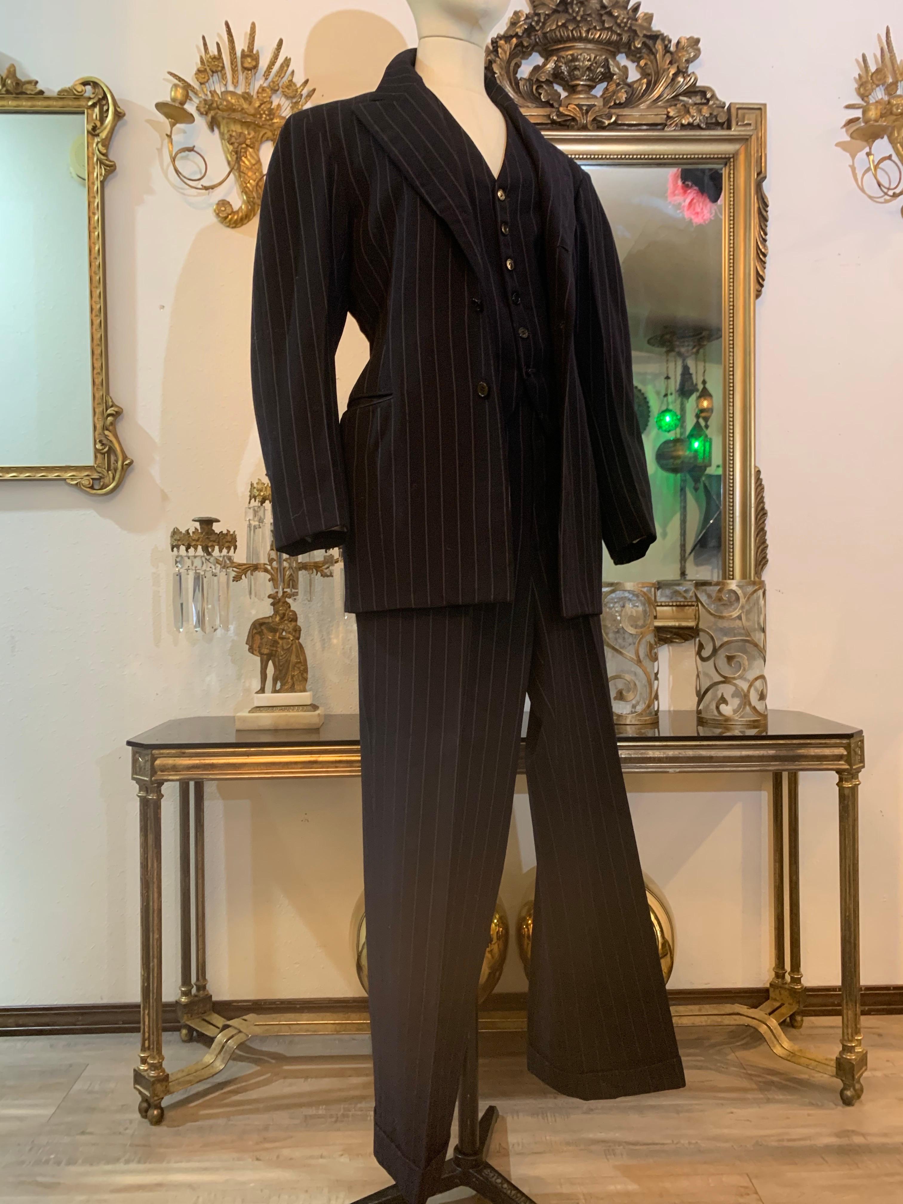 Custom-Made 1947 Pinstripe Black Wool Dandy Style Men's Wear 3-Piece Suit For Sale 5