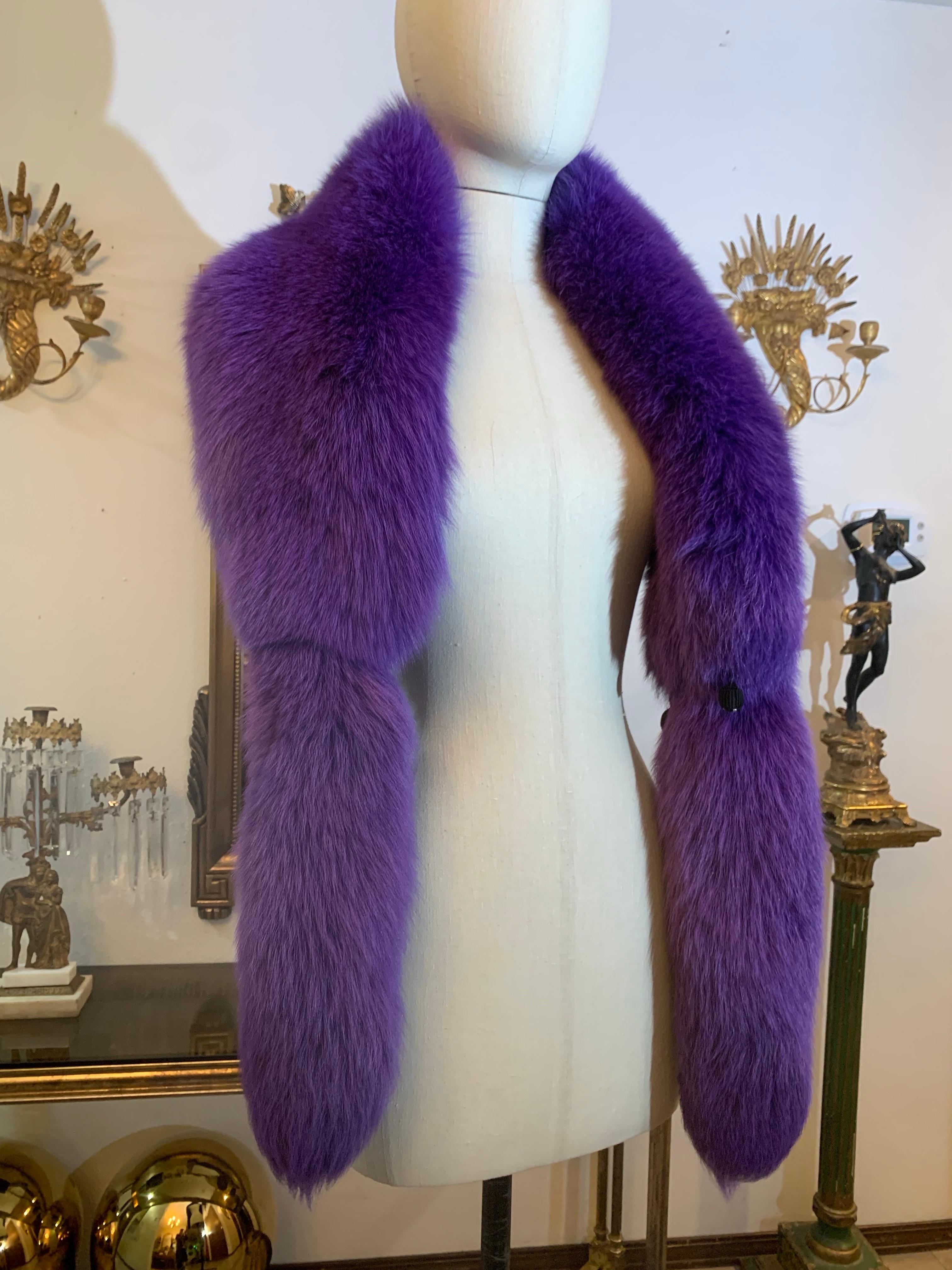 Custom-Made 1990s Valentino Large Regal Purple Dyed Fox Fur Fling w Fox Tails In Excellent Condition In Gresham, OR