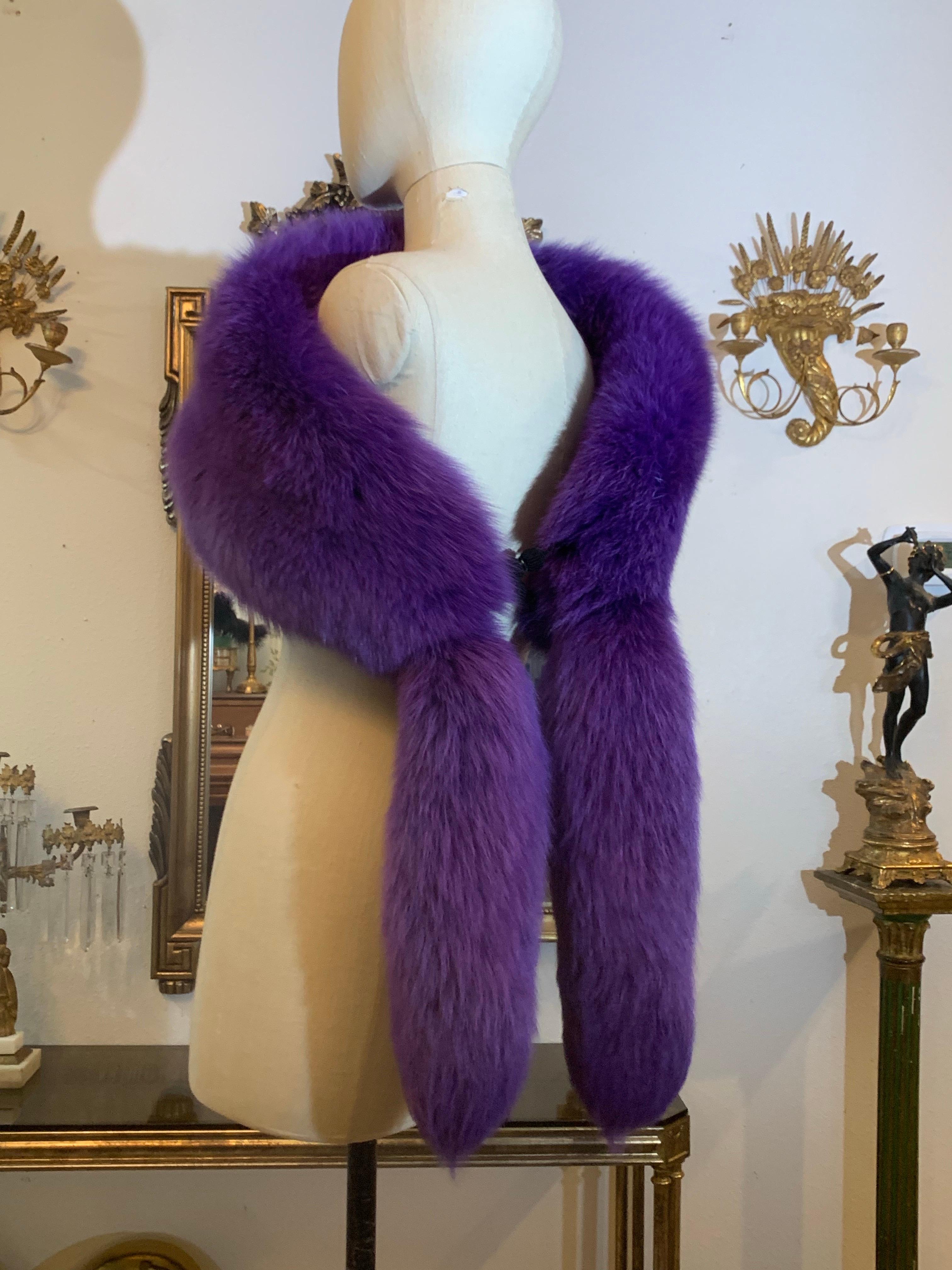 Women's Custom-Made 1990s Valentino Large Regal Purple Dyed Fox Fur Fling w Fox Tails