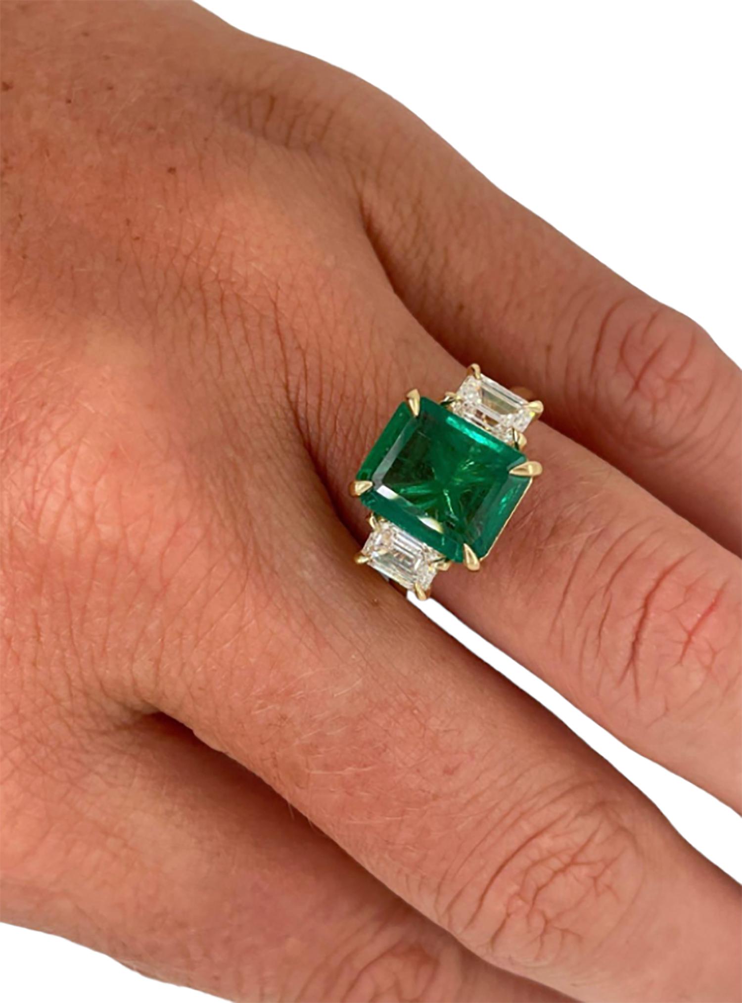 For Sale:  Custom made 3.50ct Emerald and Diamond Trilogy style Ring in 18ct Yellow Gold 6