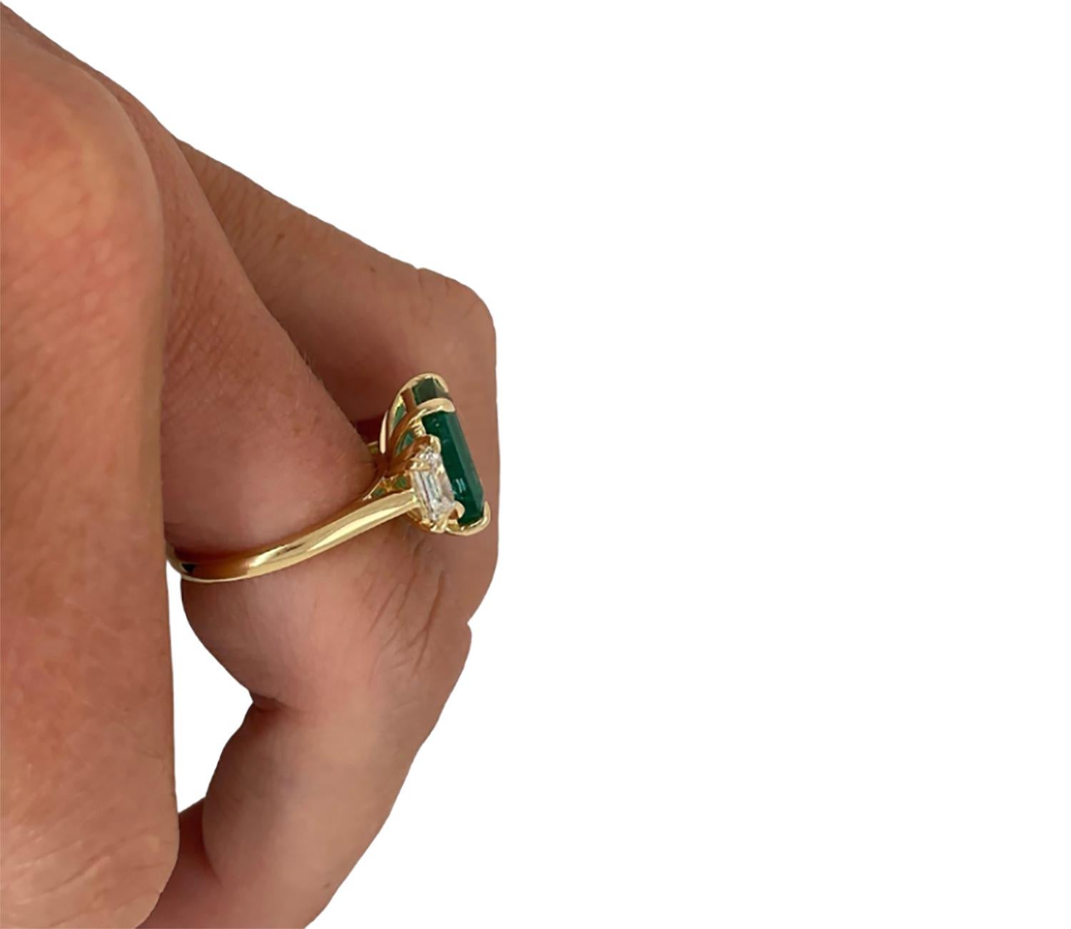 For Sale:  Custom made 3.50ct Emerald and Diamond Trilogy style Ring in 18ct Yellow Gold 7
