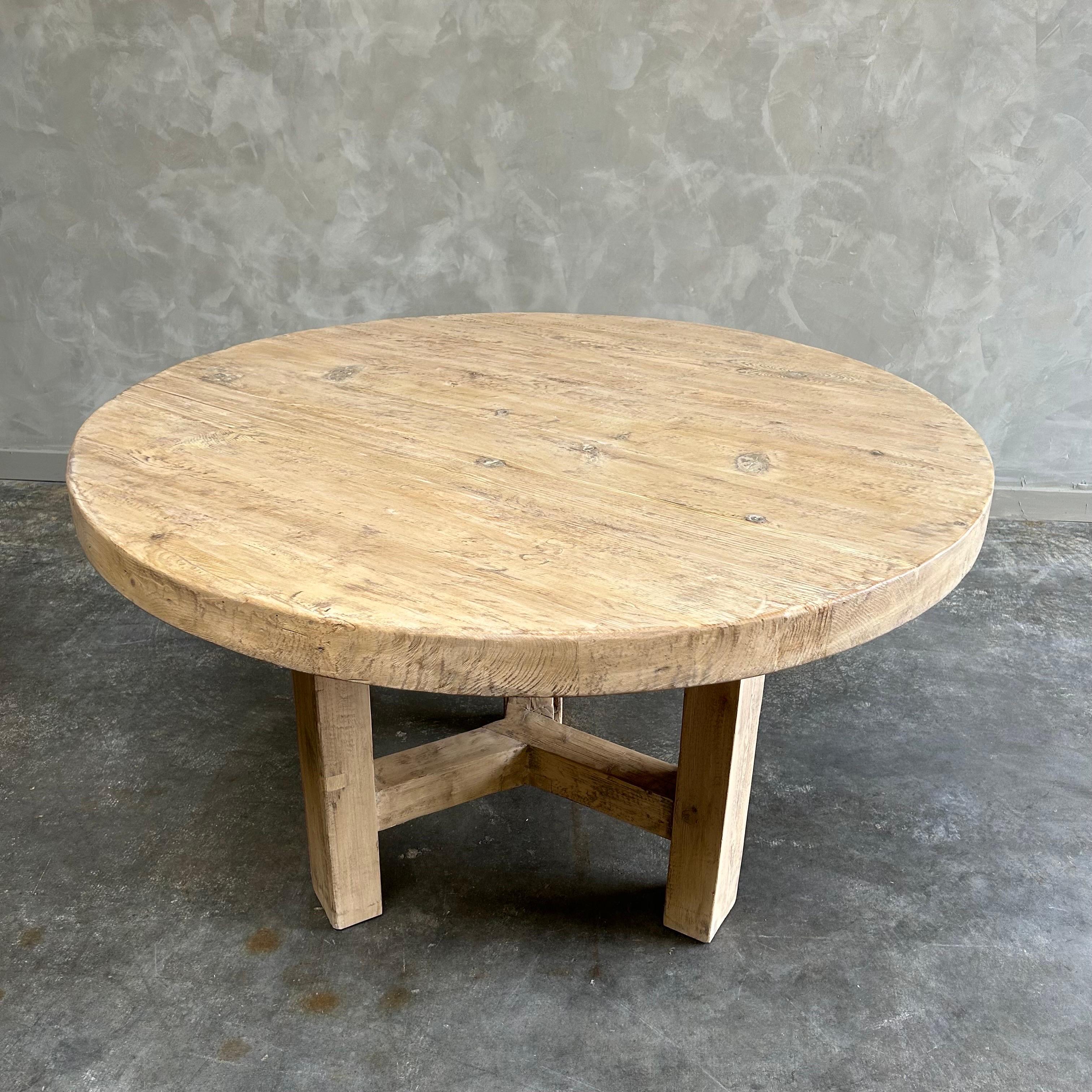 Organique CUSTOM MADE Table de salle à manger ronde en bois d'orme sur mesure 42 en vente