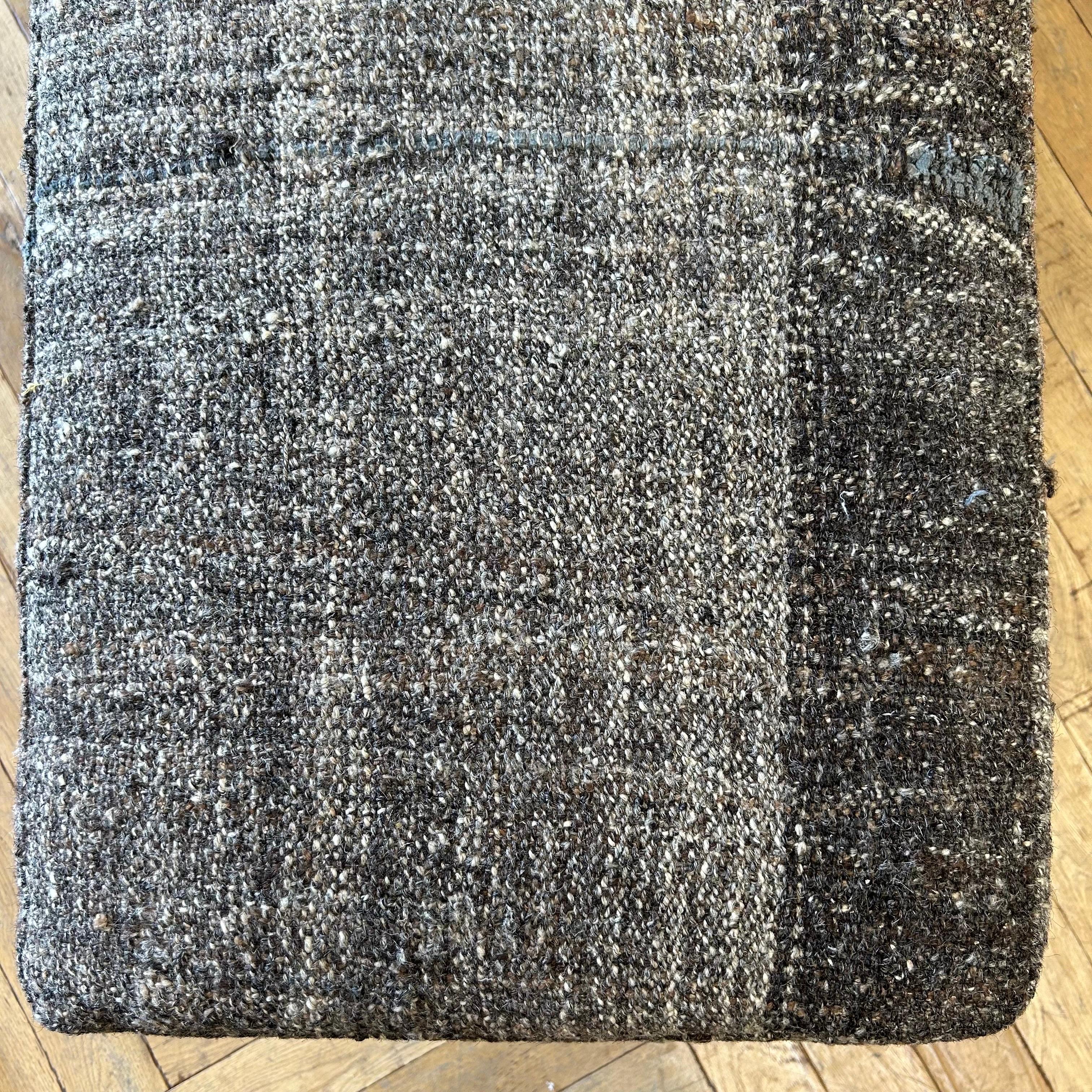 Tapis de cocktail ottoman turc ancien fabriqué sur mesure en vente 7