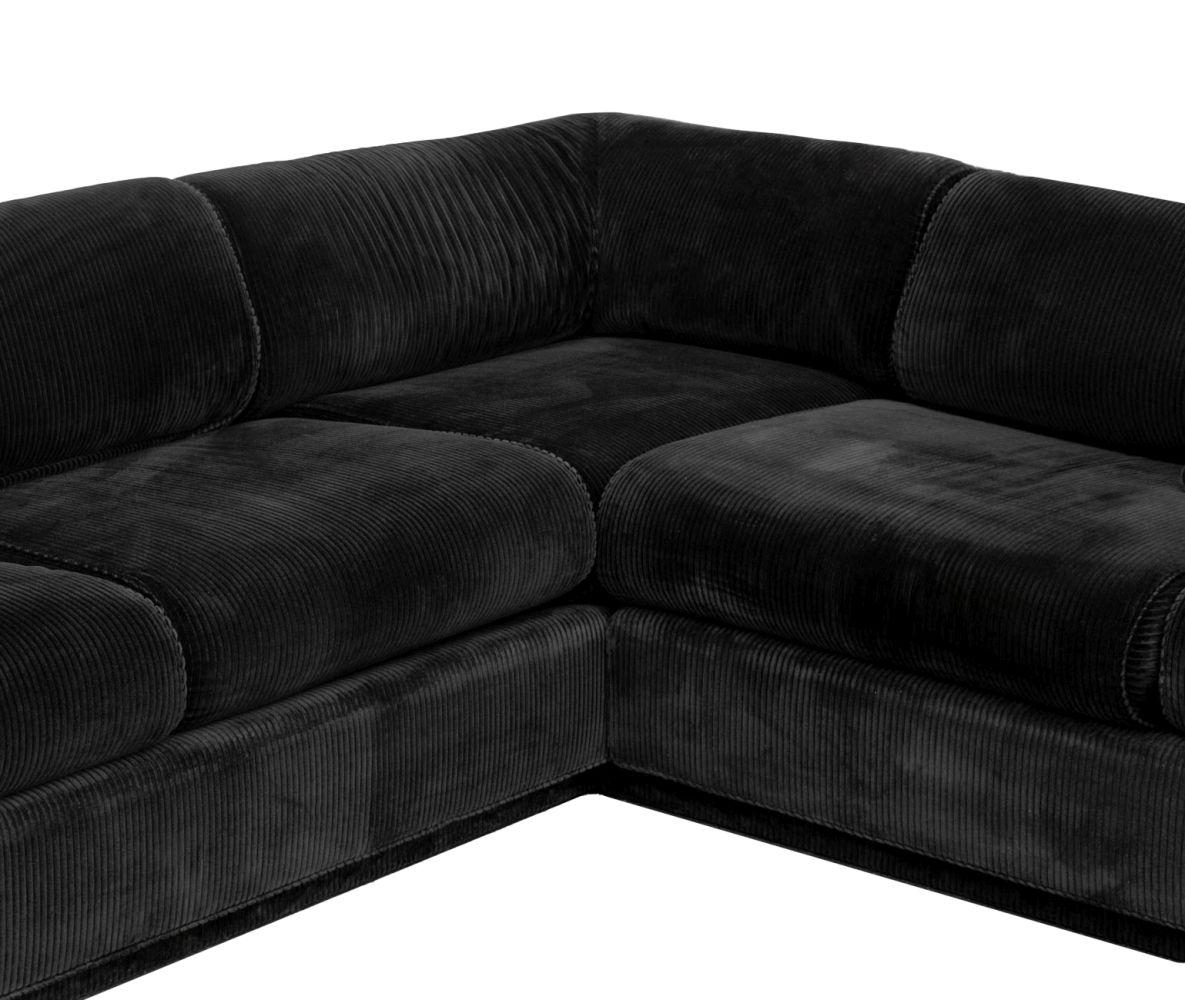 Custom-Made Black Velvet Sectional Sofa Moderno en venta