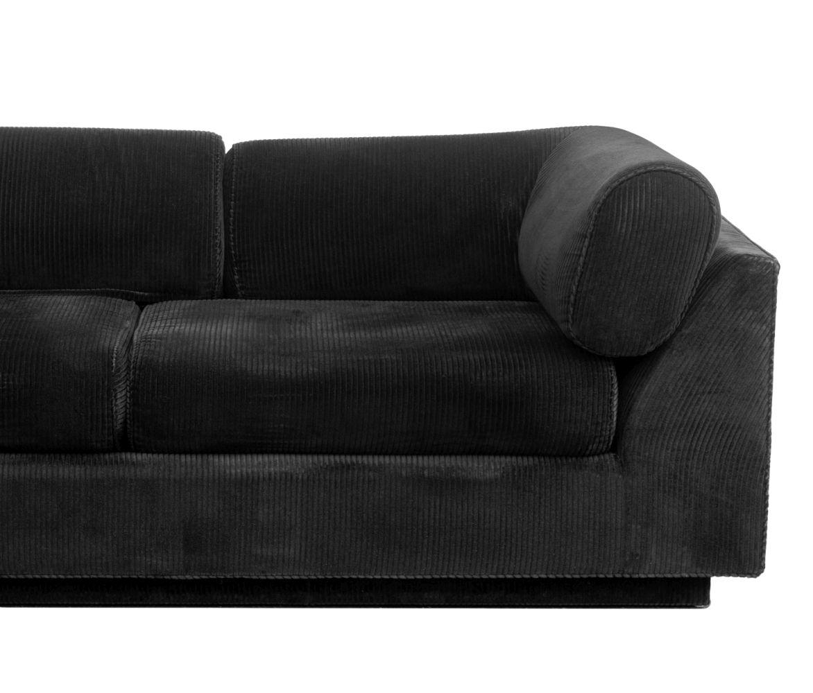Custom-Made Black Velvet Sectional Sofa en Bueno estado para la venta en Astoria, NY