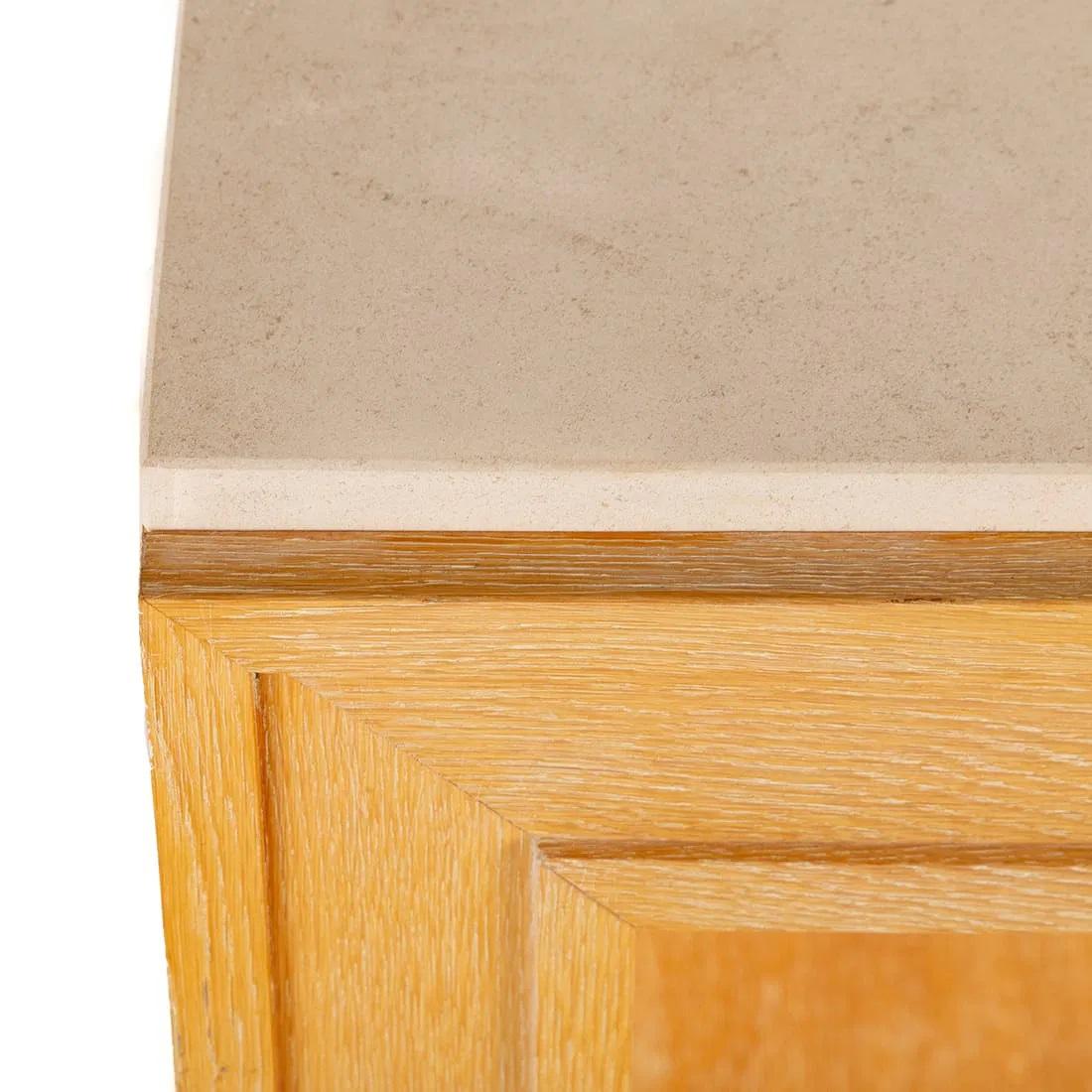 Americano Console su misura in Beeche cerato con piano in Travertino in vendita