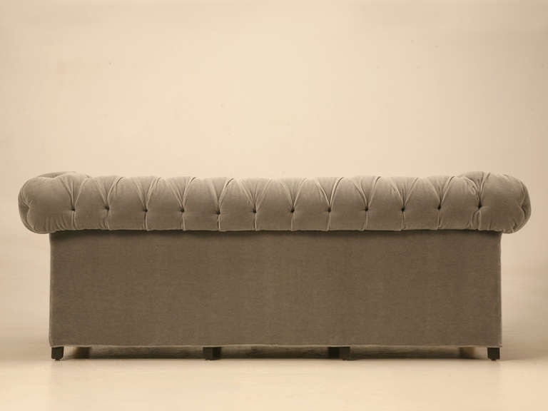 Custom-Made Chesterfield Mohair Massivbronze Pfotenfüßen Erhältlich in jeder Größe COM im Angebot 3