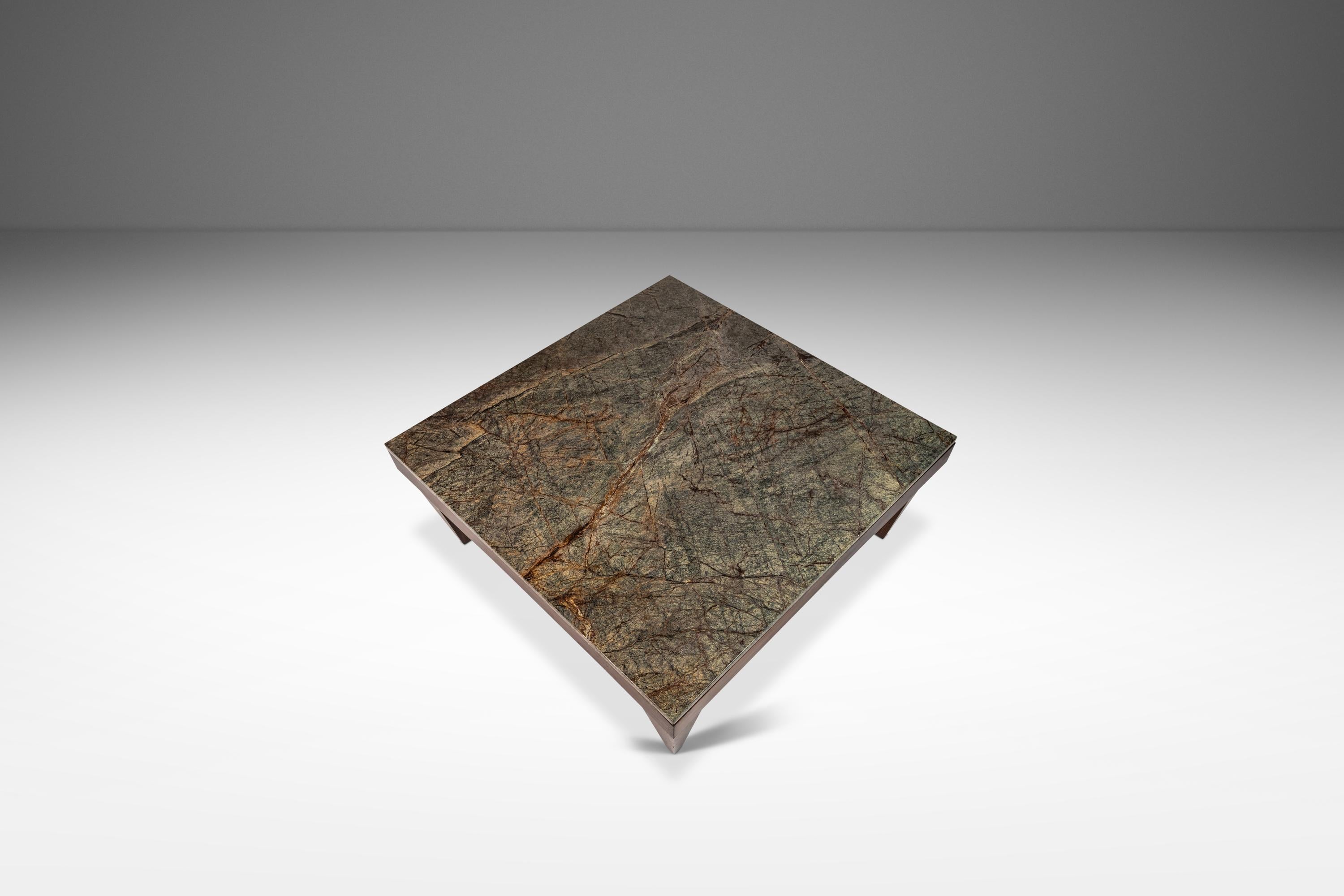 Américain Table basse faite sur mesure avec plateau en granit à la manière de Gio Ponti, États-Unis, années 1980 en vente