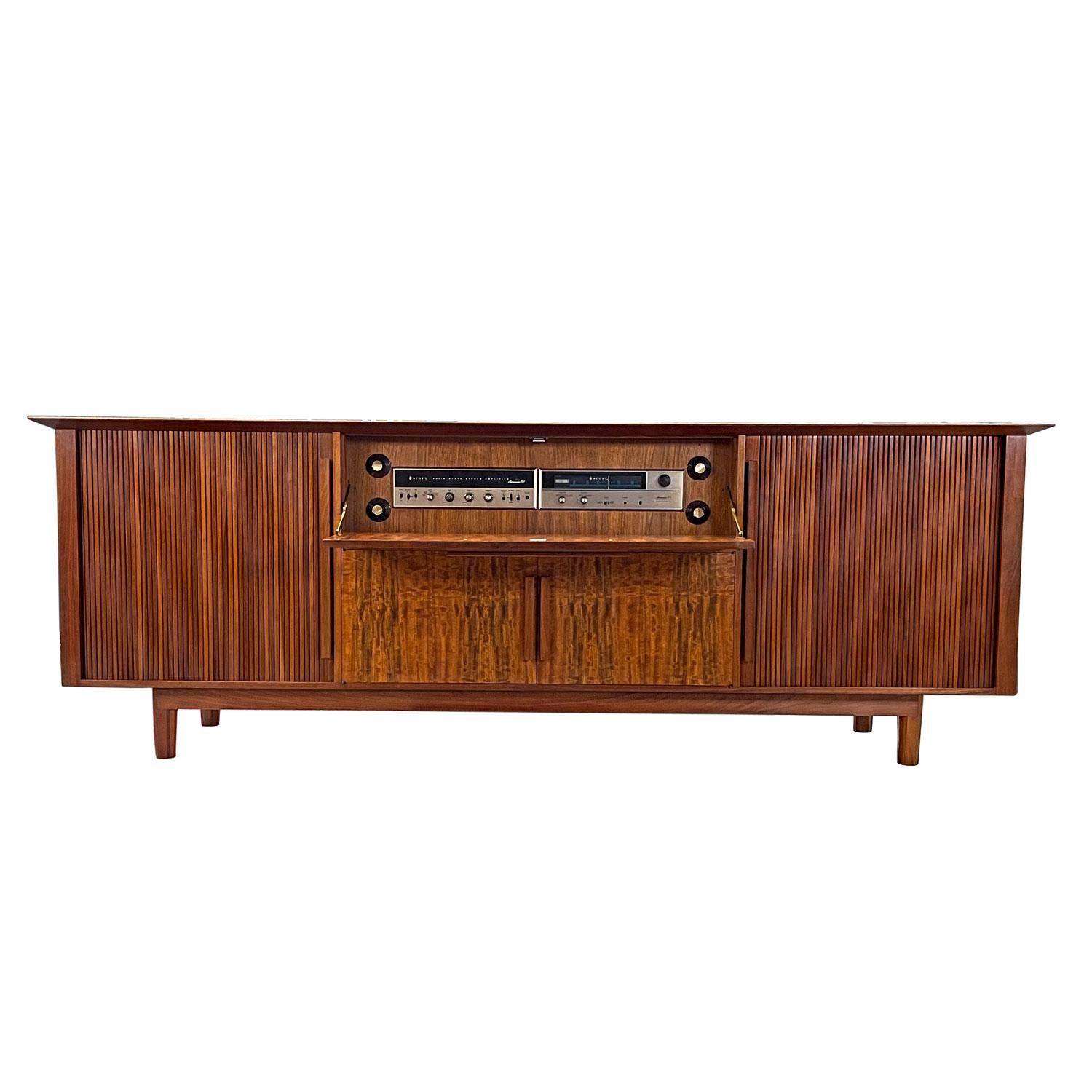olympic stereo console