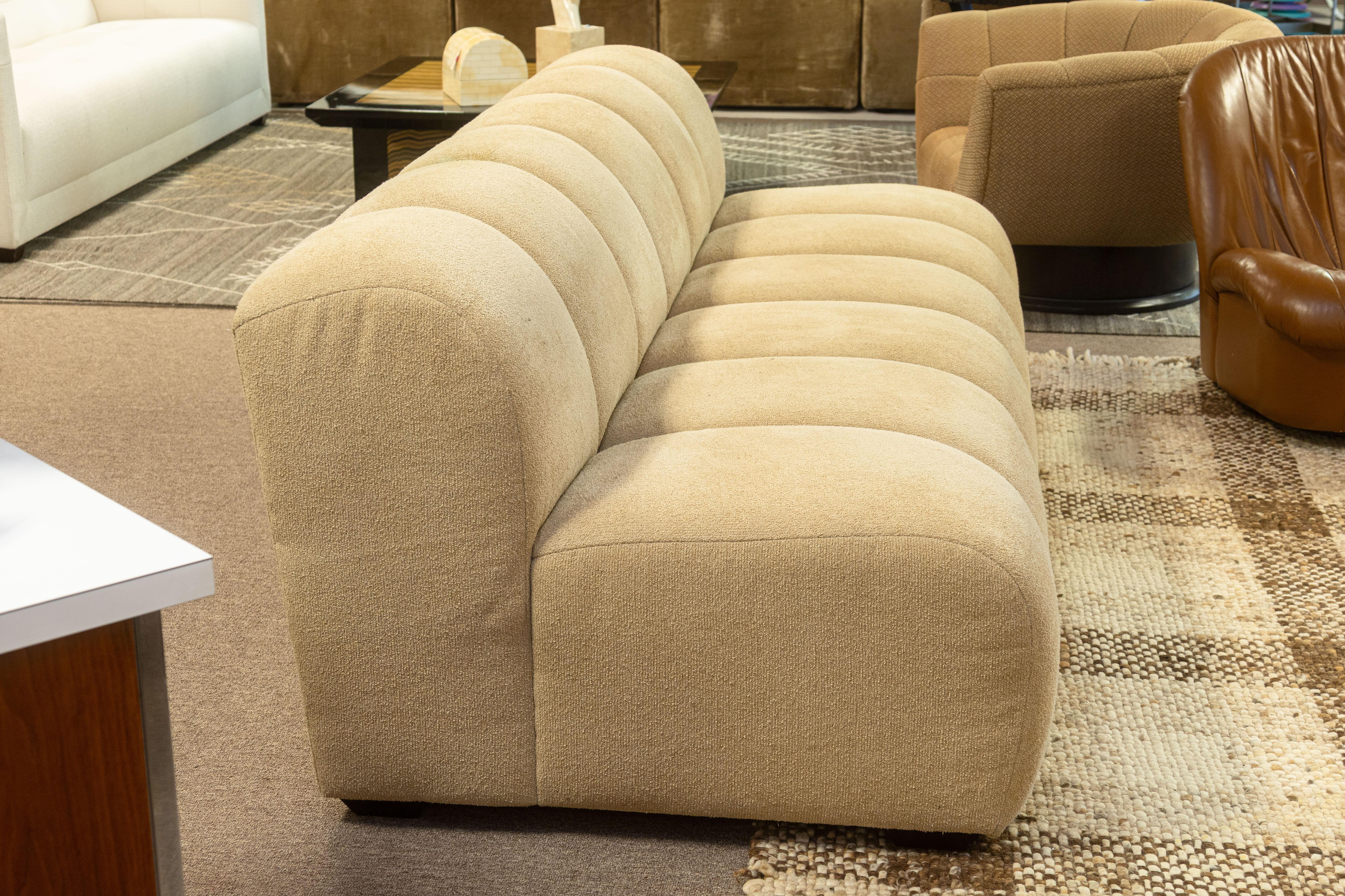 20th Century Custom Made Contemporary Modern Beige Boucle Fabric Tufted Accent Sofa For Sale