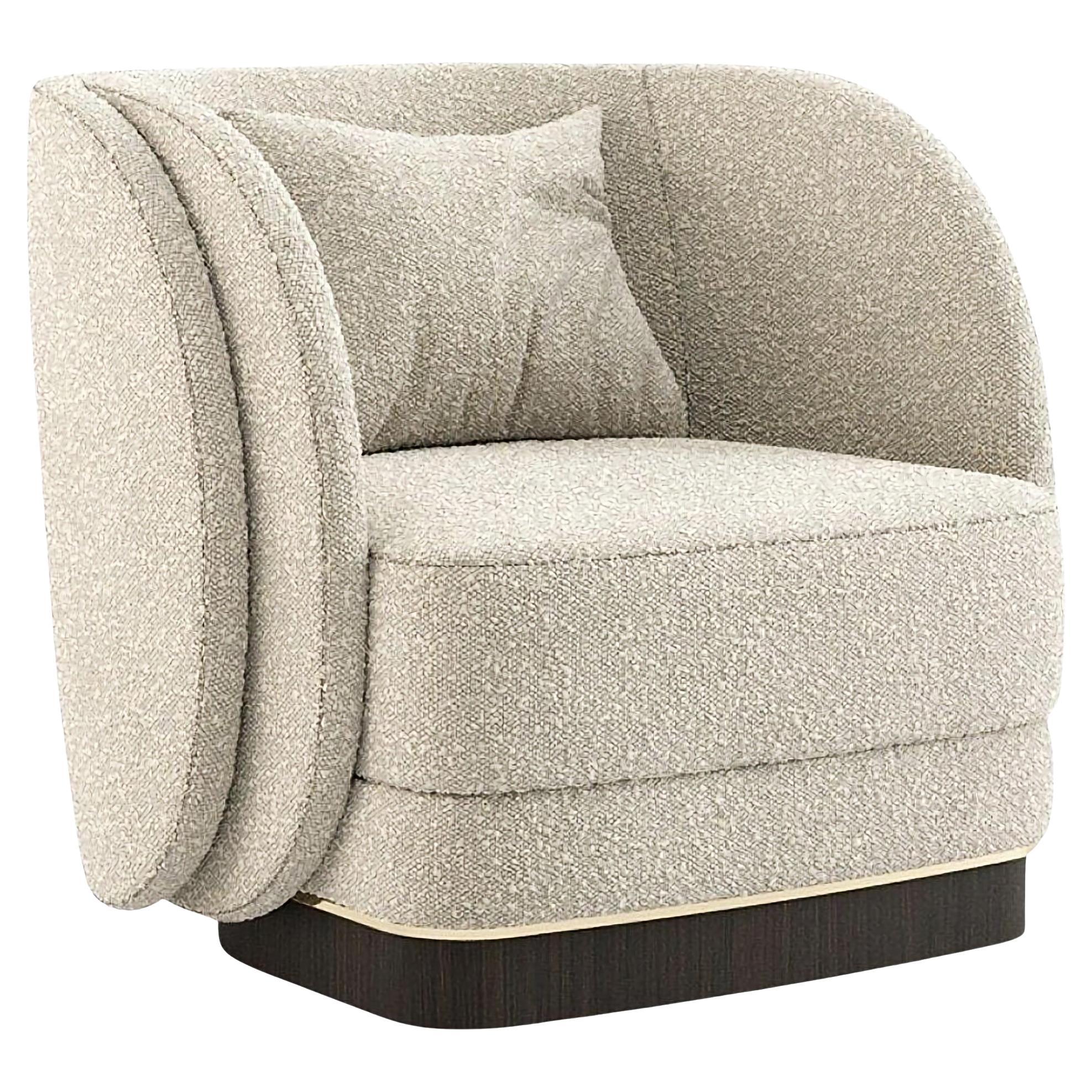 Poltrona di design su misura con tessuto "Pearl Boucle" e base in ebano opaco