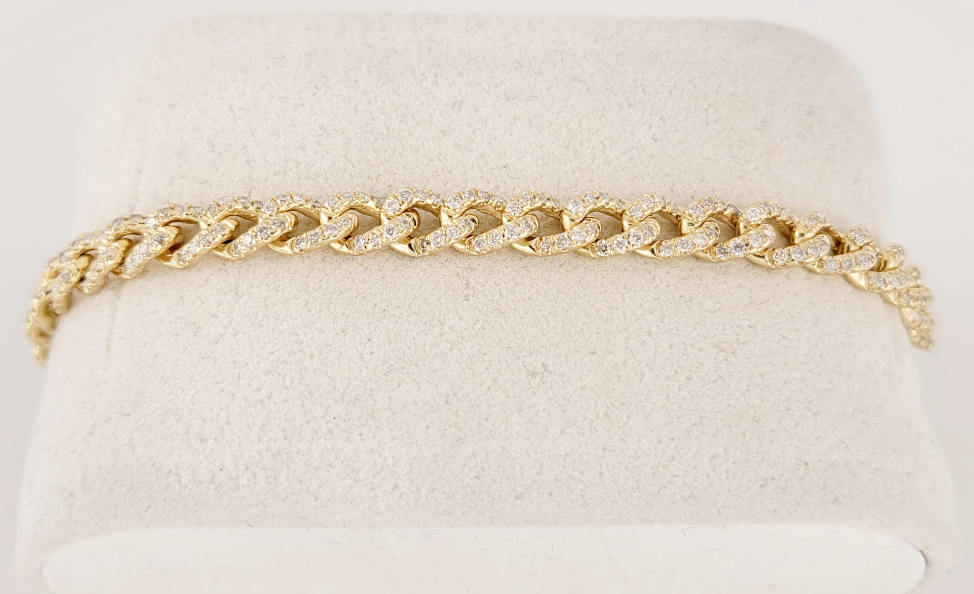 Round Cut Custom Made Diamond Bracelet in 18K Yellow Gold For Sale