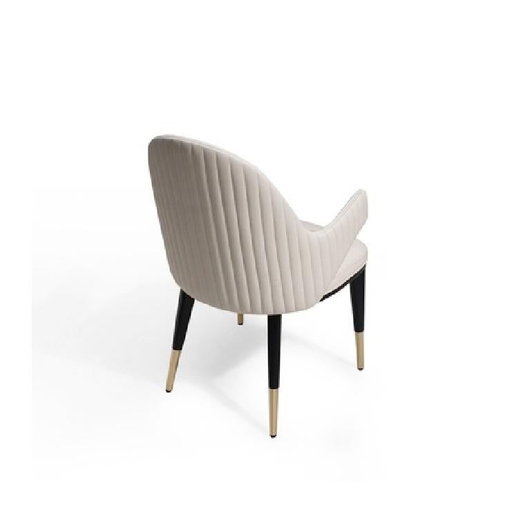 CUSTOM MADE Esstischsessel mit abgerundeter, gepolsterter Rückenlehne (Portugiesisch) im Angebot